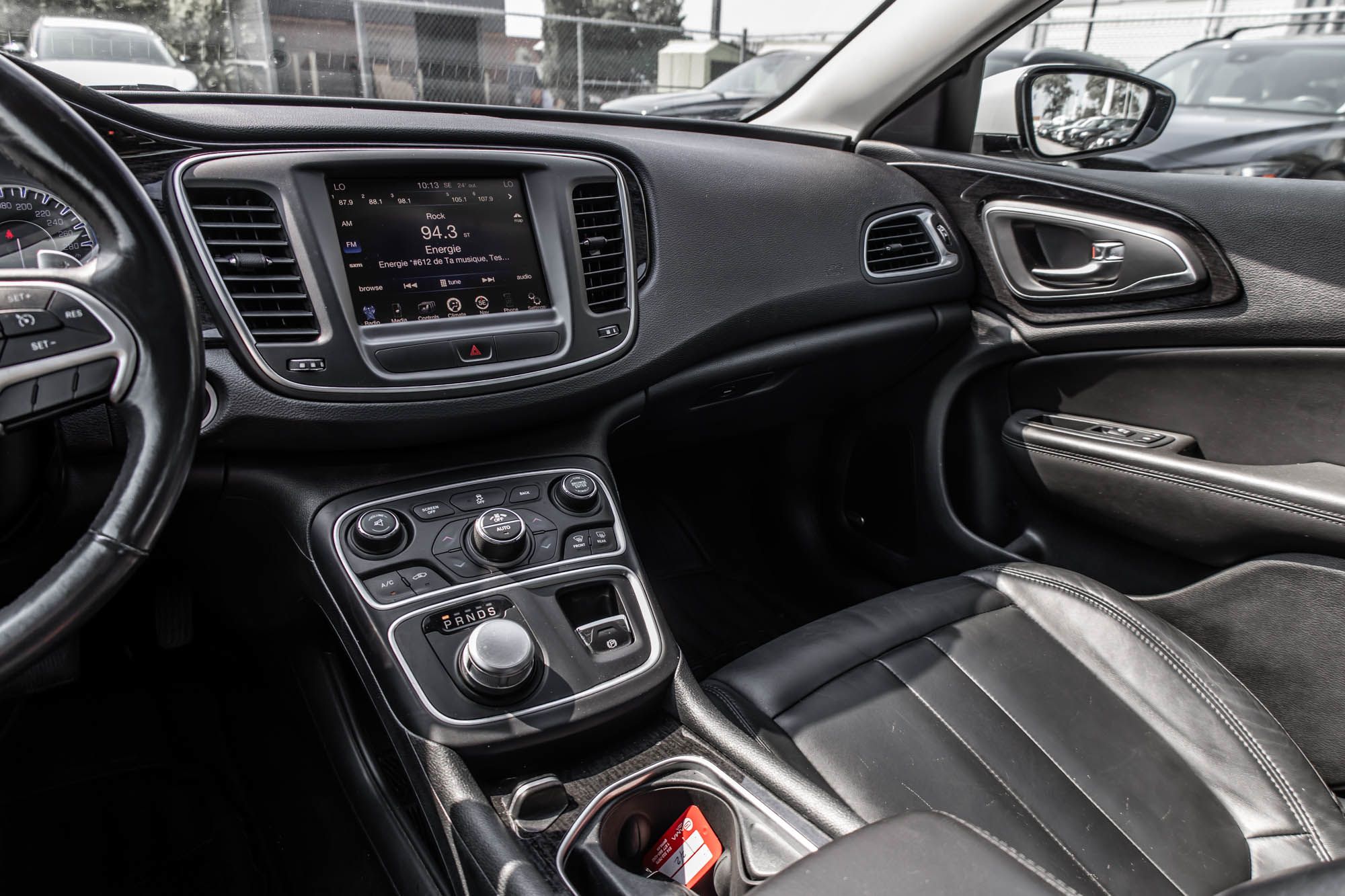 2015 Chrysler 200 in Dorval, Quebec