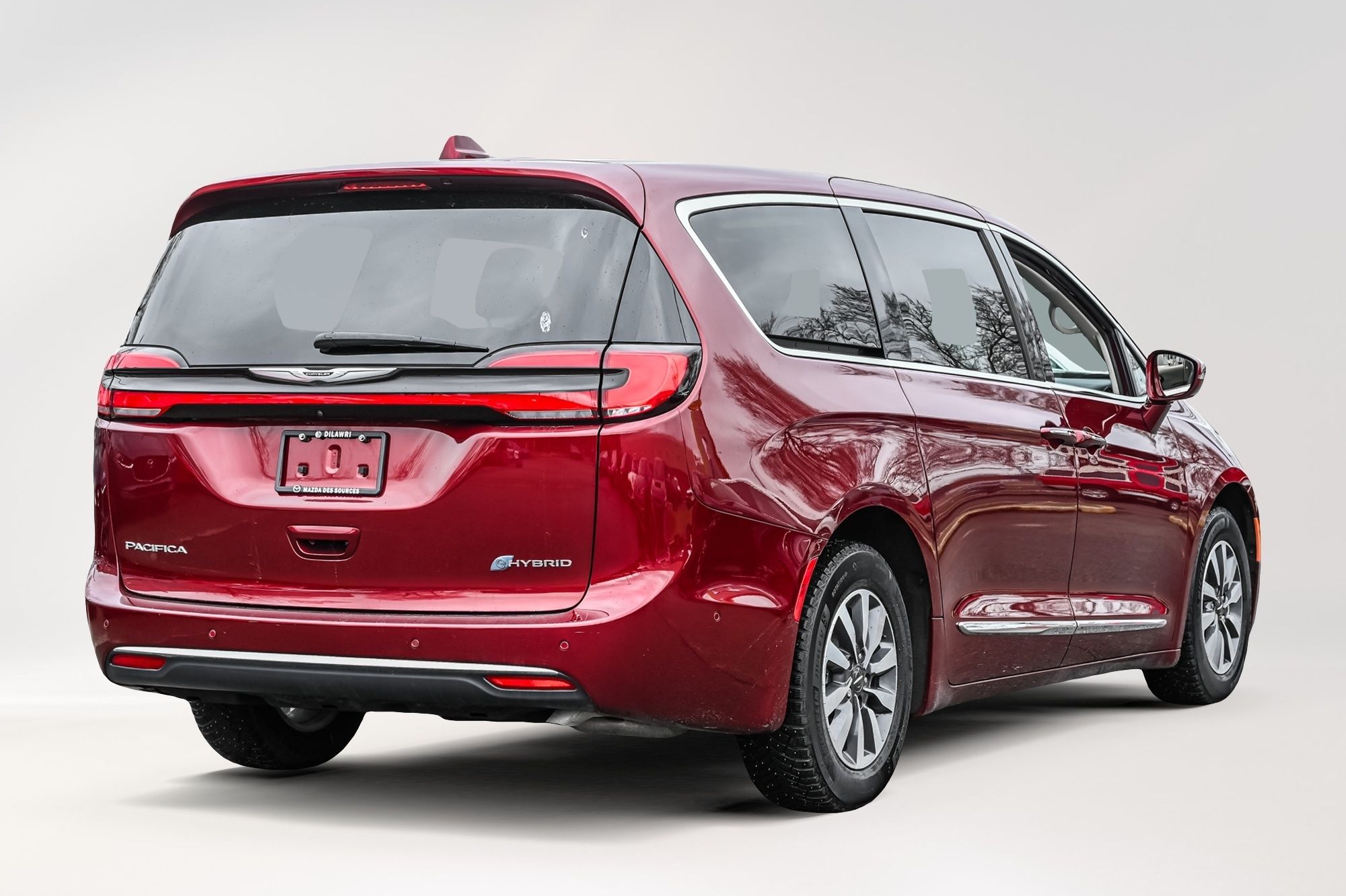 Chrysler Pacifica Hybrid  2022 à Dorval, Québec