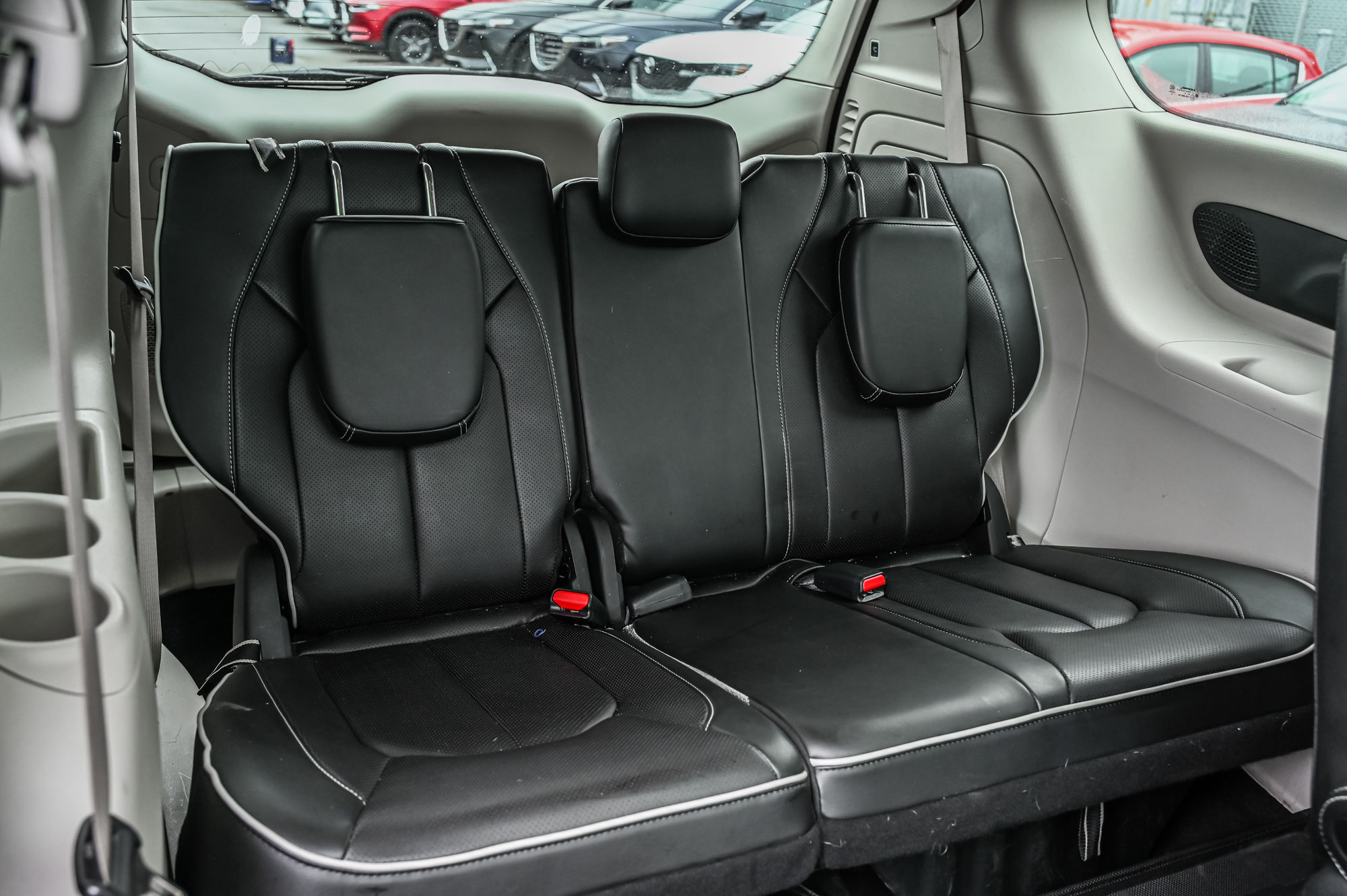 Chrysler Pacifica Hybrid  2022 à Dorval, Québec
