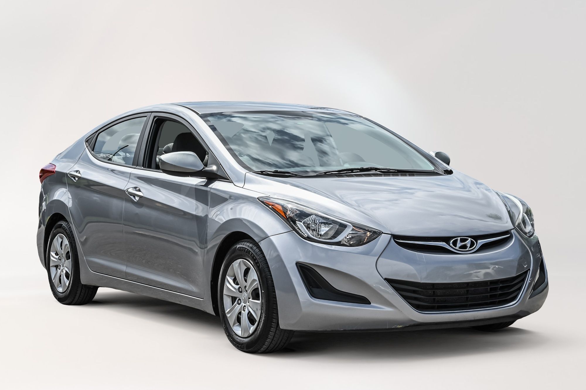 Hyundai Elantra  2016 à Dorval, Québec