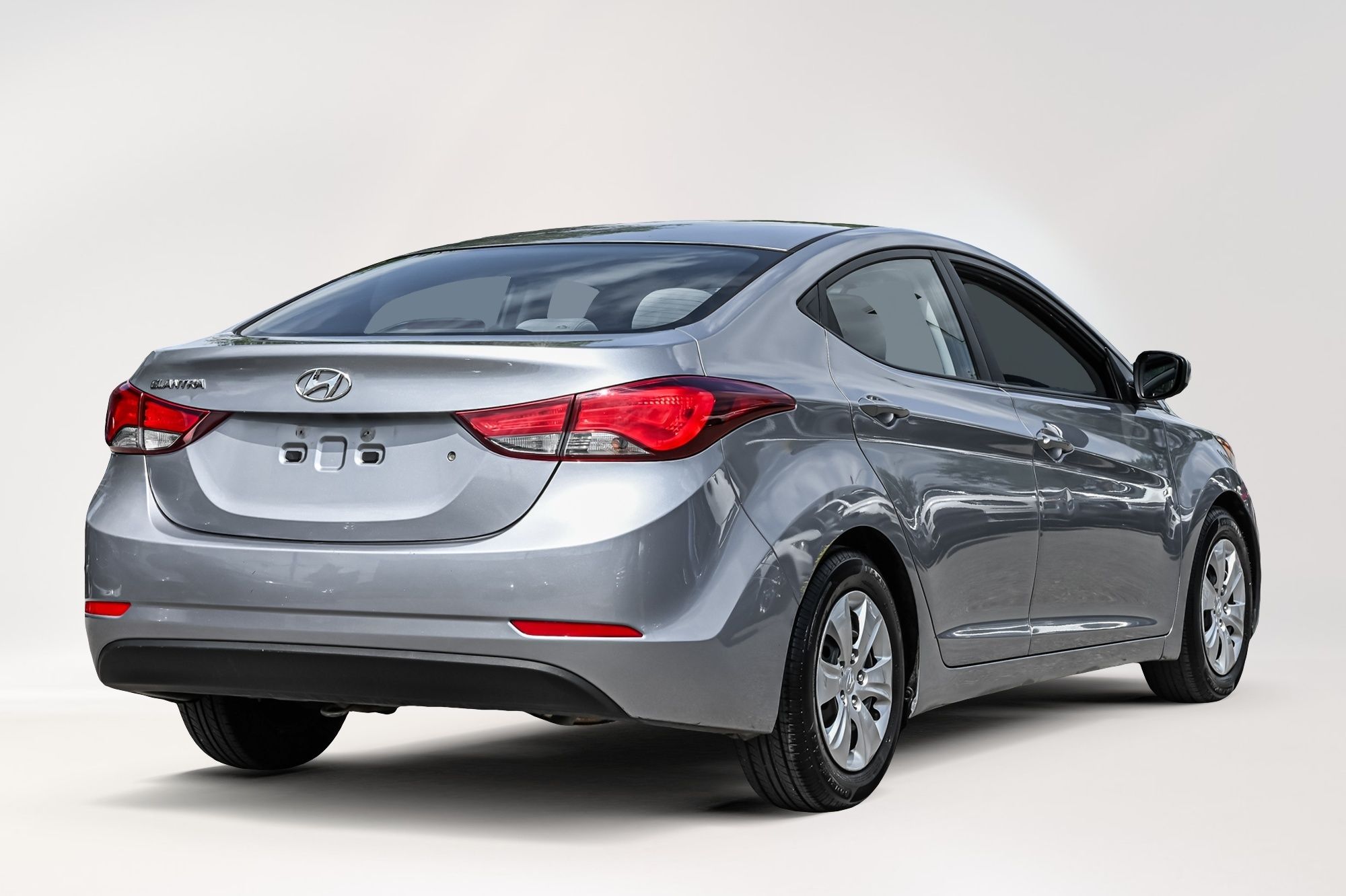 Hyundai Elantra  2016 à Dorval, Québec