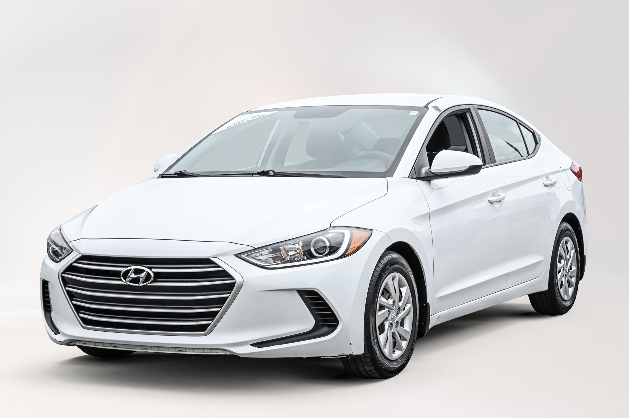 Hyundai Elantra  2017 à Dorval, Québec