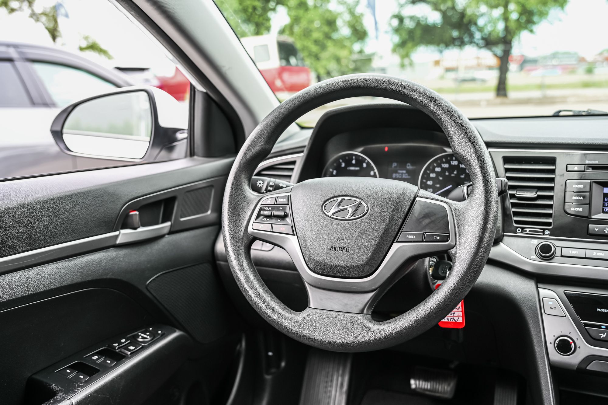 Hyundai Elantra  2017 à Dorval, Québec
