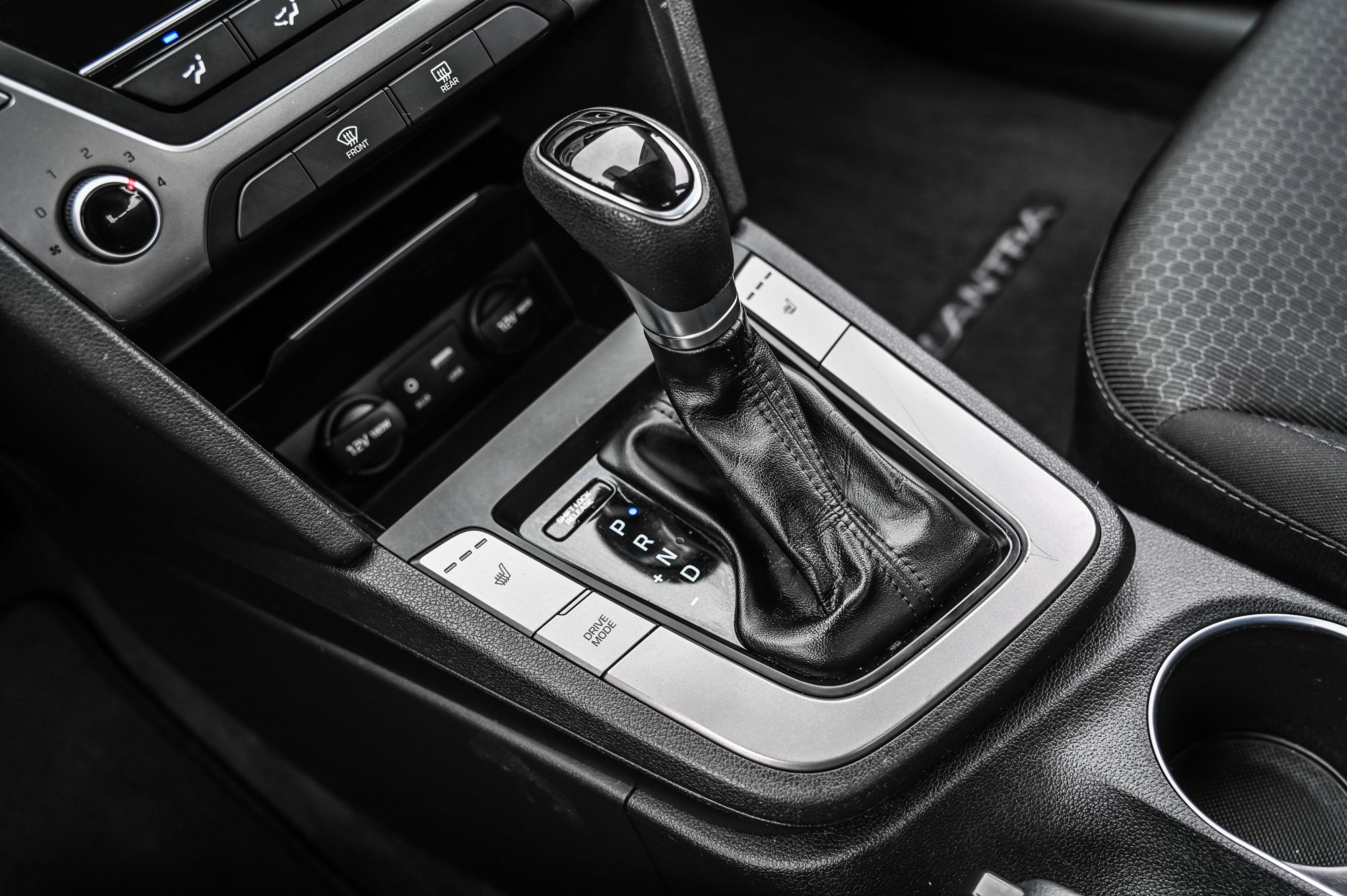 Hyundai Elantra  2017 à Dorval, Québec