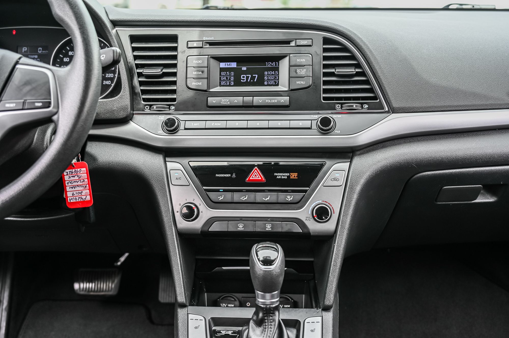 Hyundai Elantra  2017 à Dorval, Québec