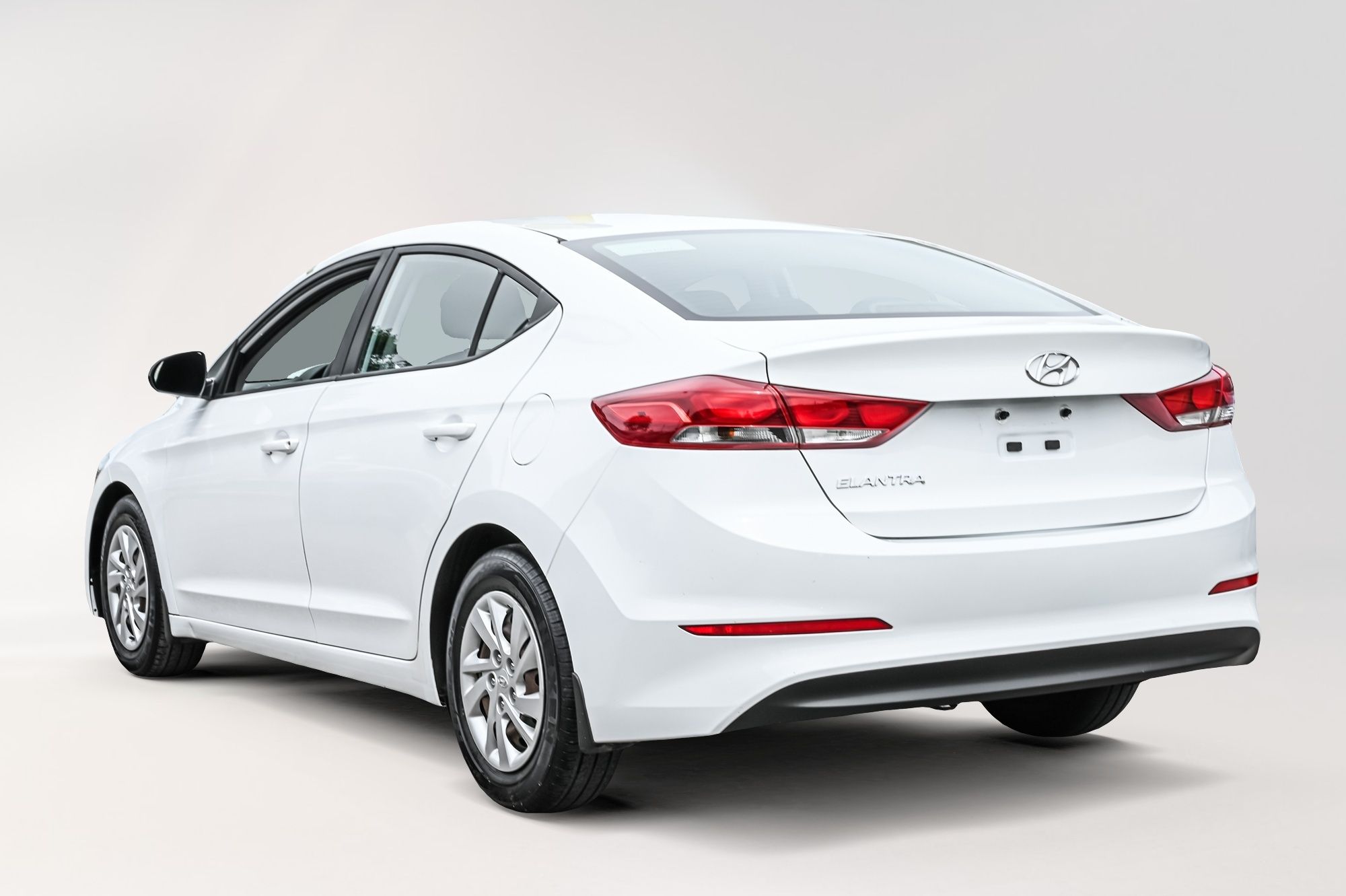 Hyundai Elantra  2017 à Dorval, Québec