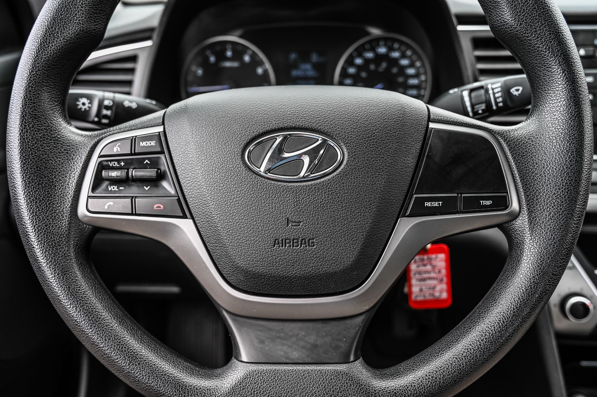 Hyundai Elantra  2017 à Dorval, Québec