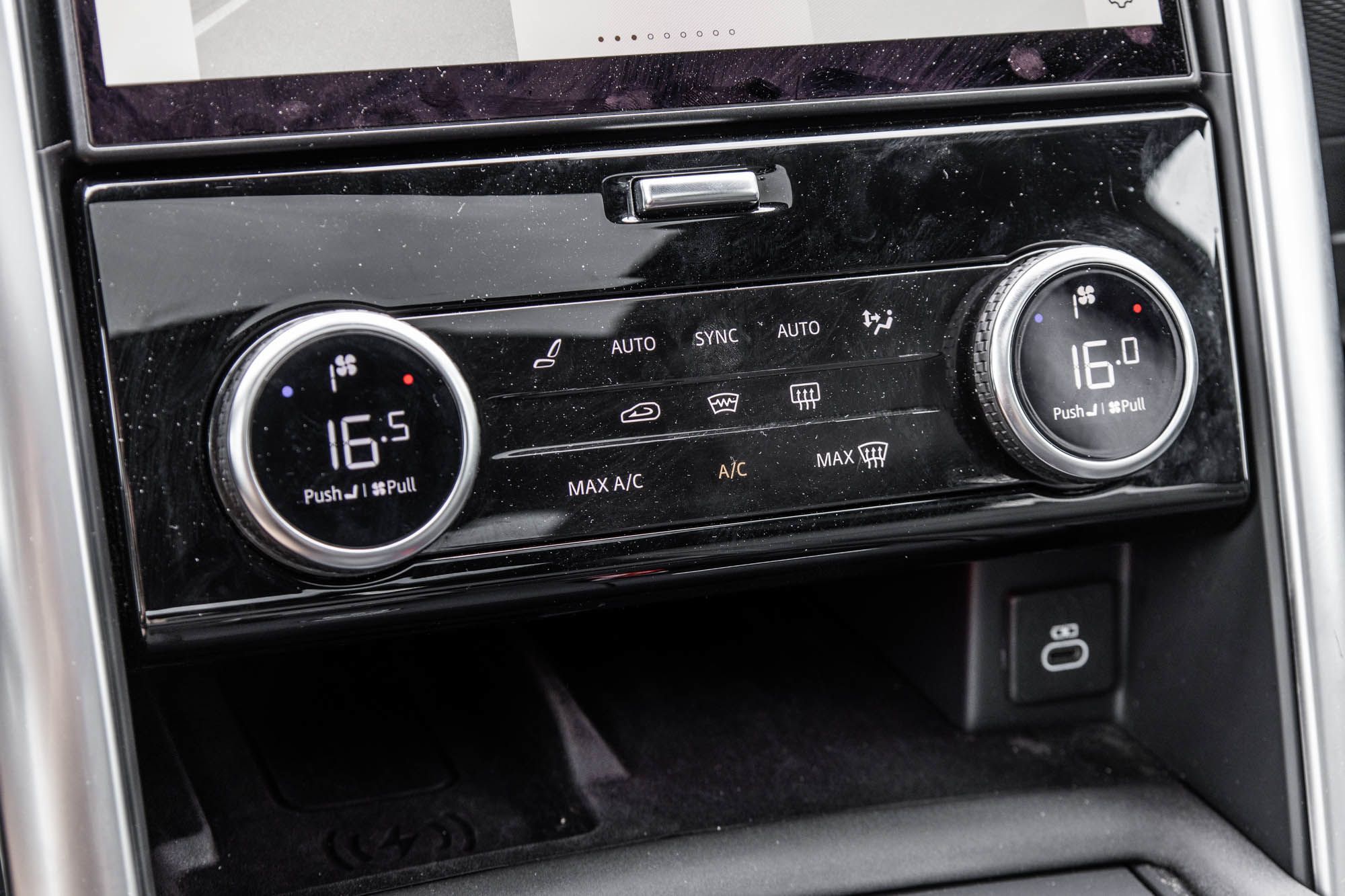Land Rover Discovery  2023