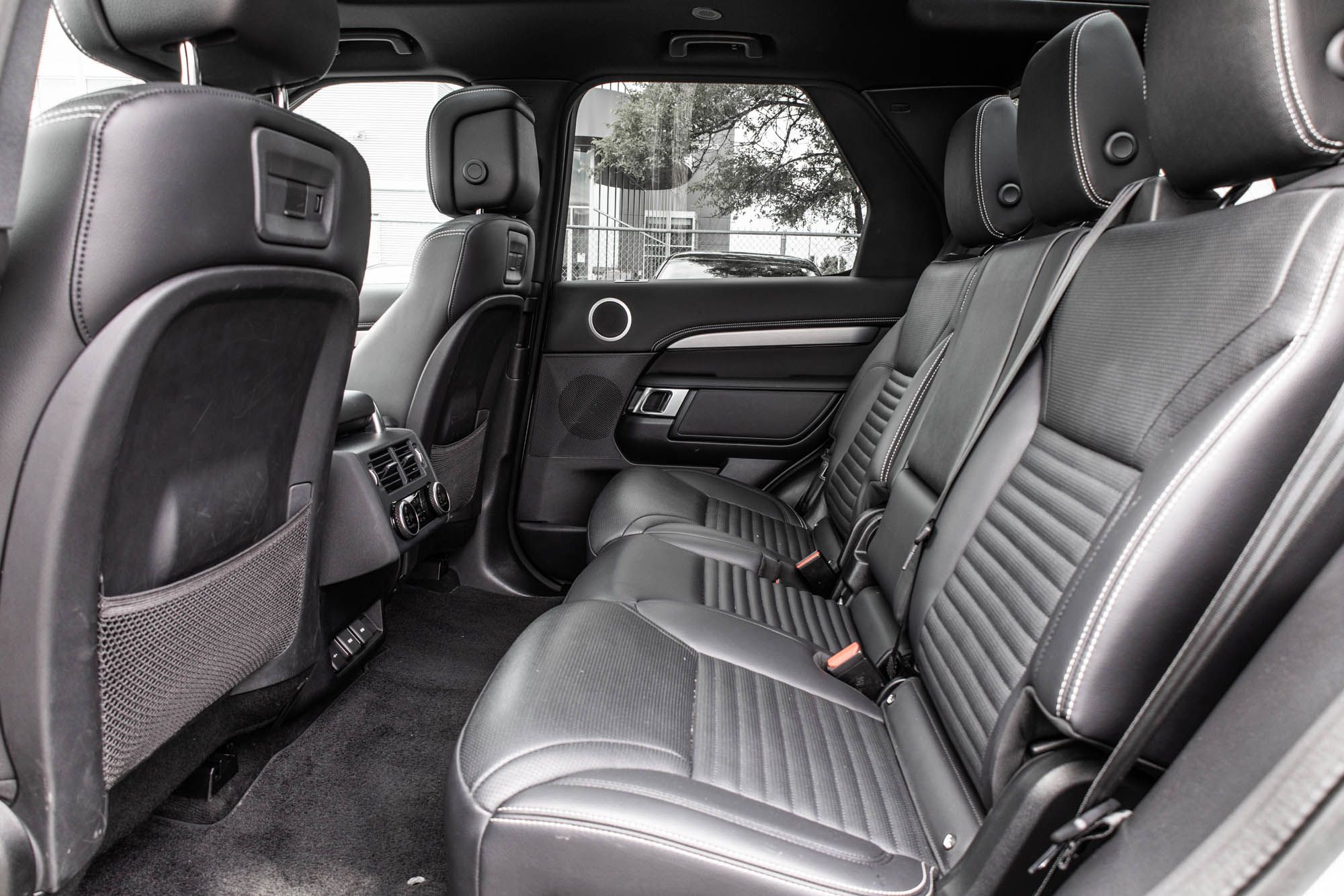 Land Rover Discovery  2023