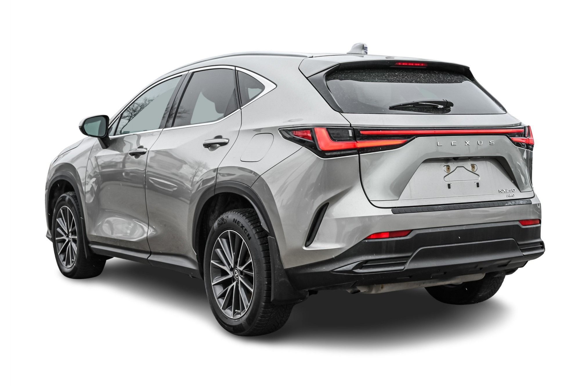 Lexus NX  2022