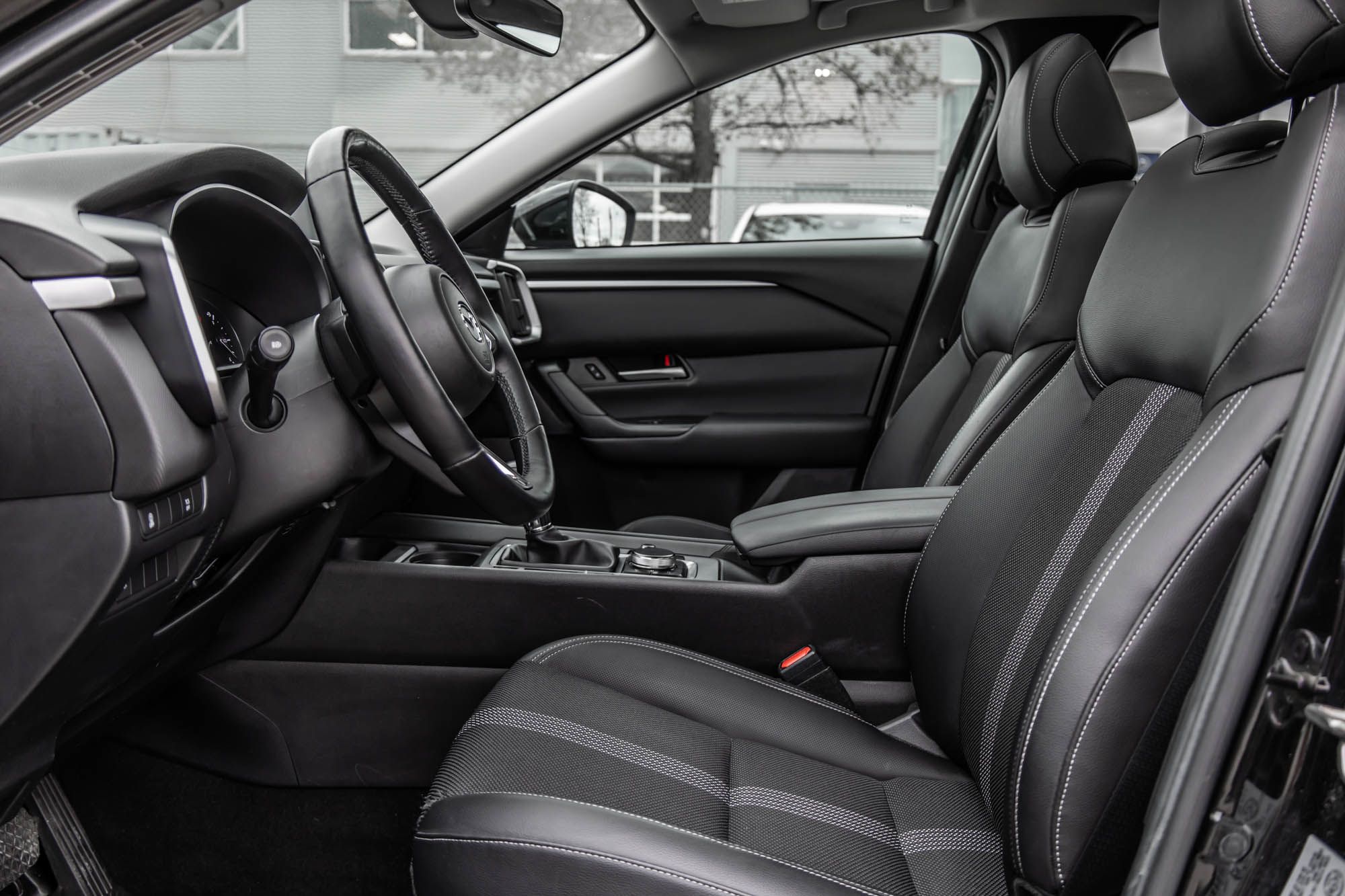 Mazda CX-50  2023