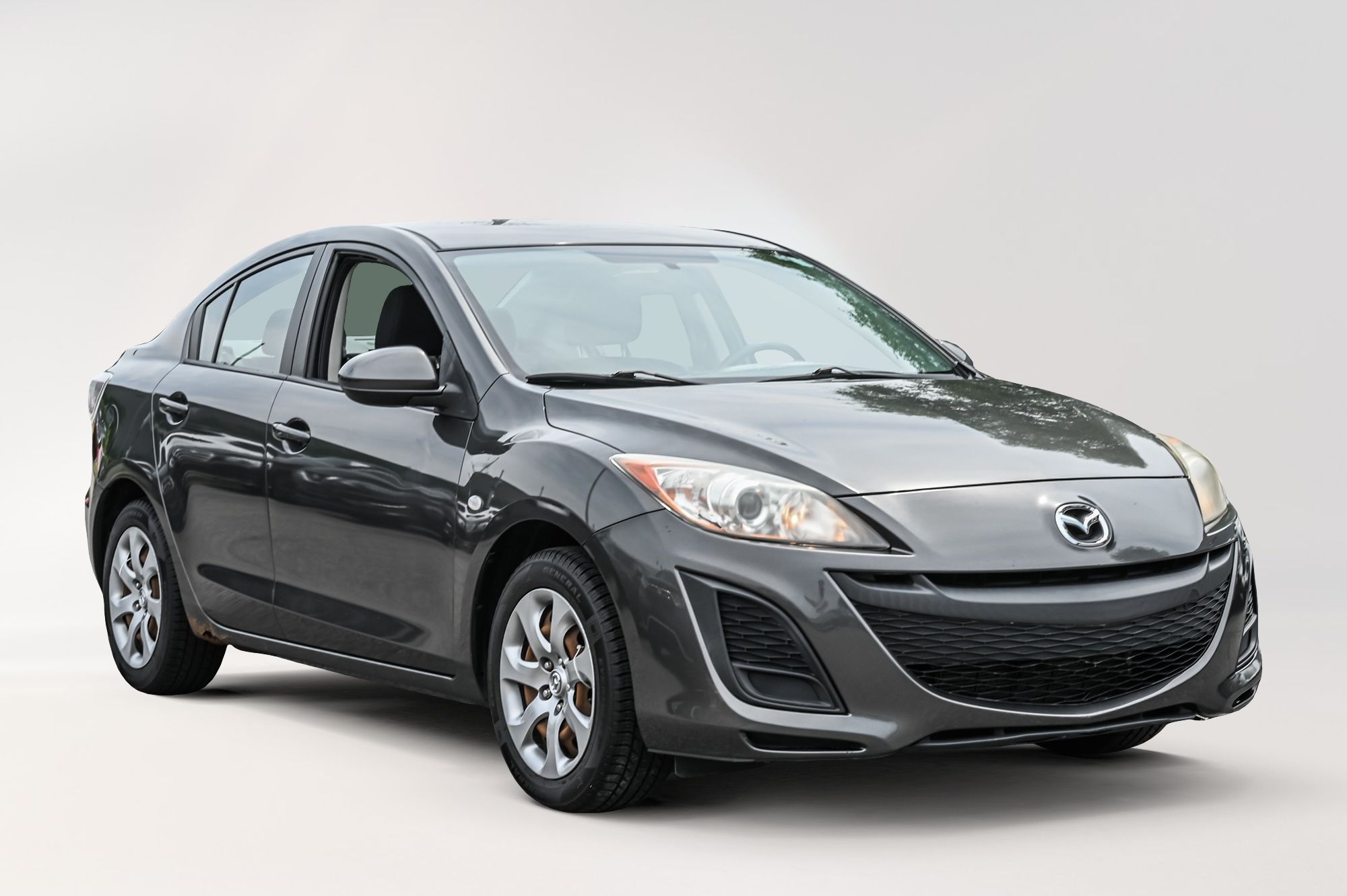 2010 Mazda 3 in Dorval, Quebec