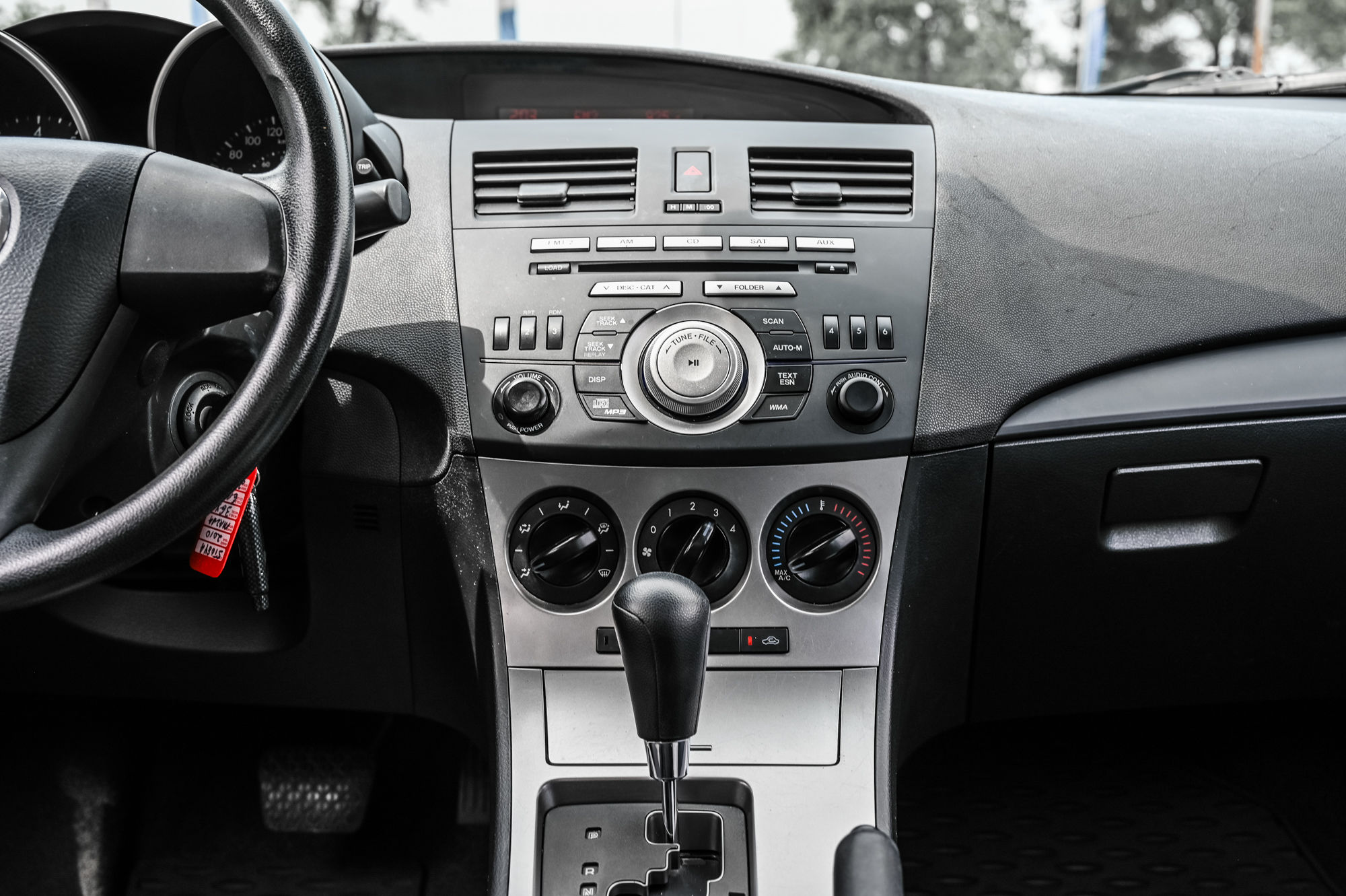 2010 Mazda 3 in Dorval, Quebec