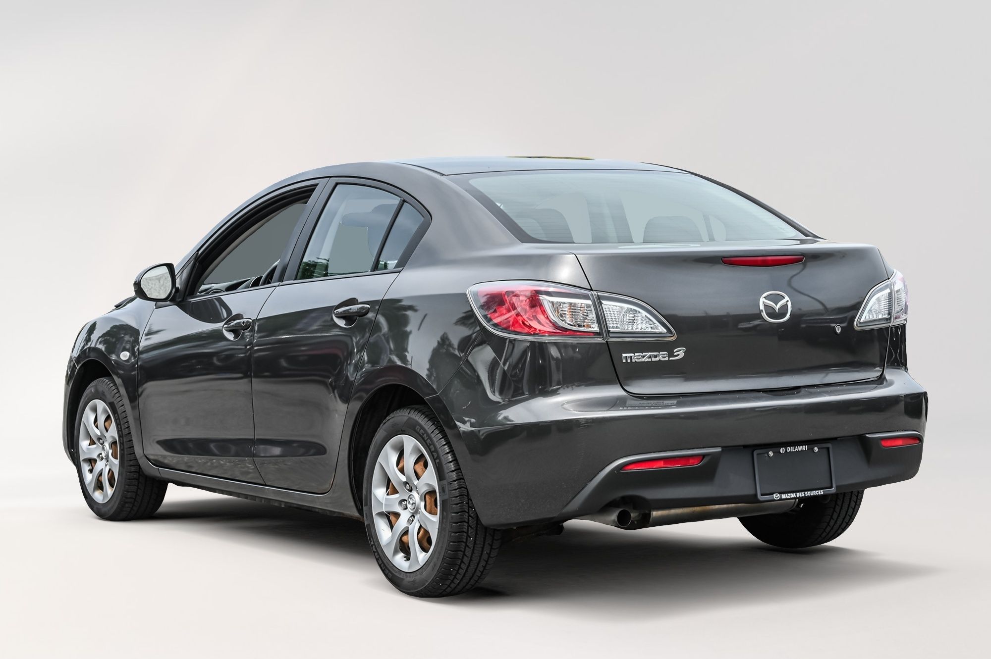 2010 Mazda 3 in Dorval, Quebec