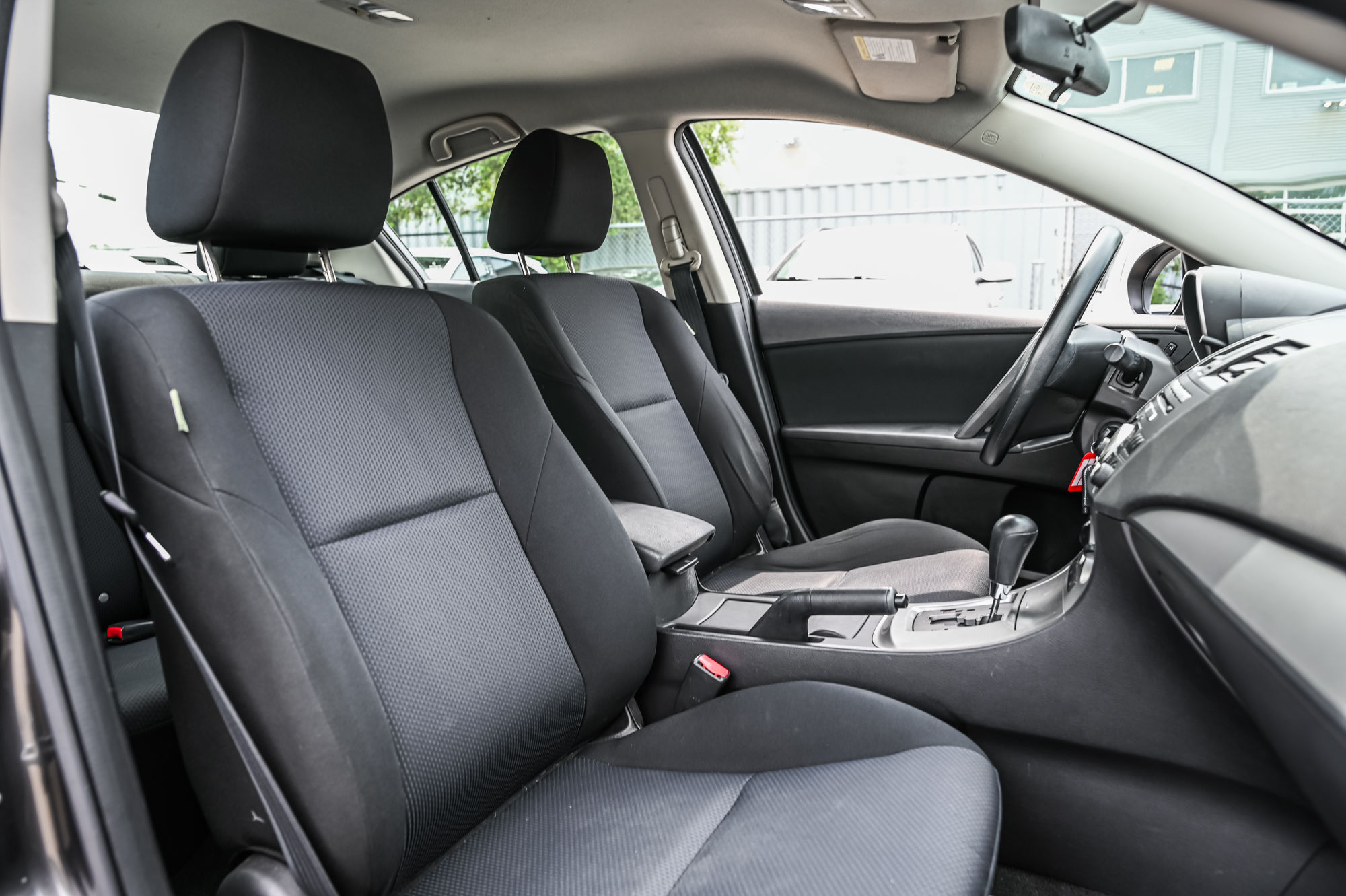 2010 Mazda 3 in Dorval, Quebec