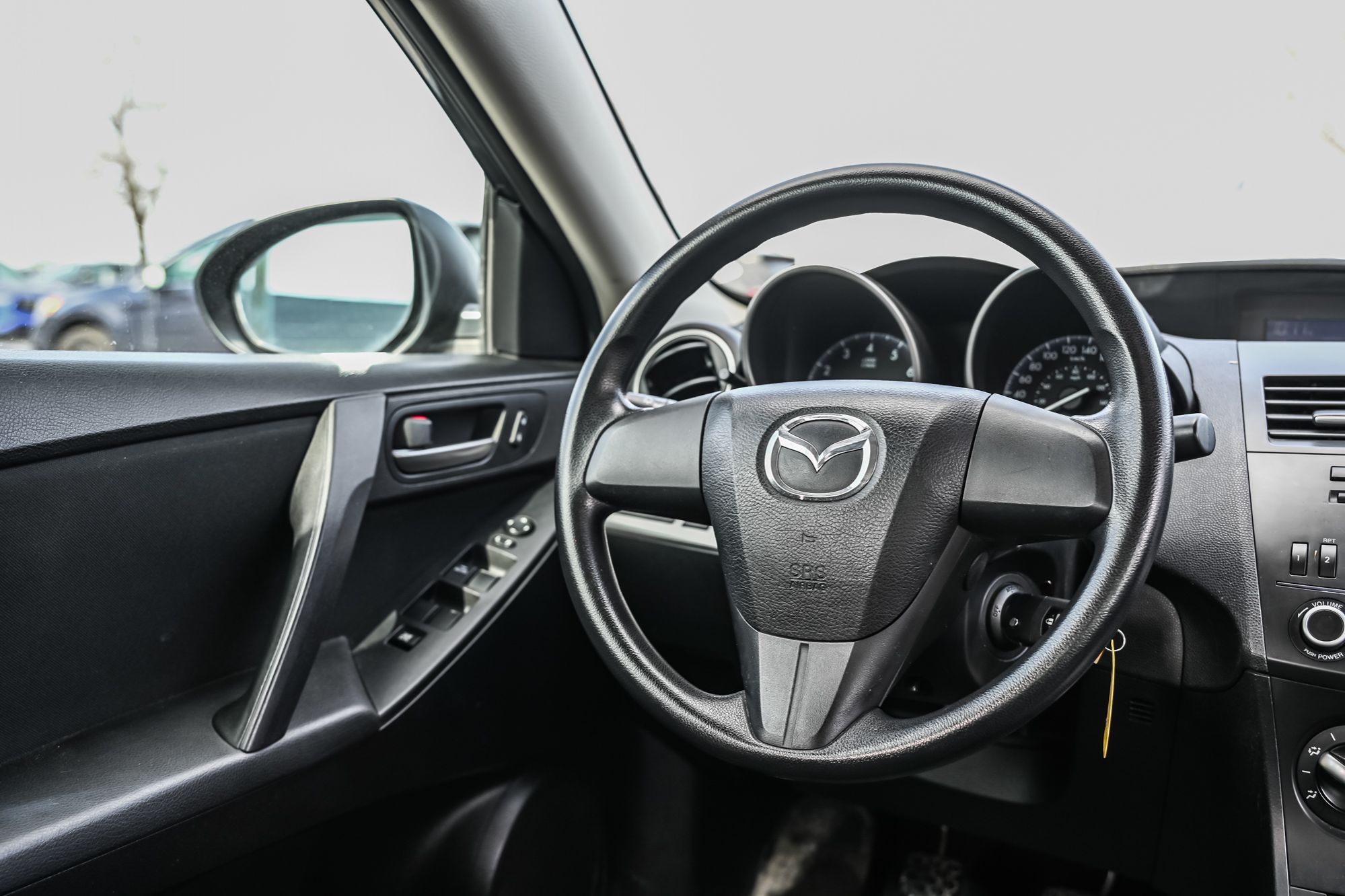 Mazda 3  2012