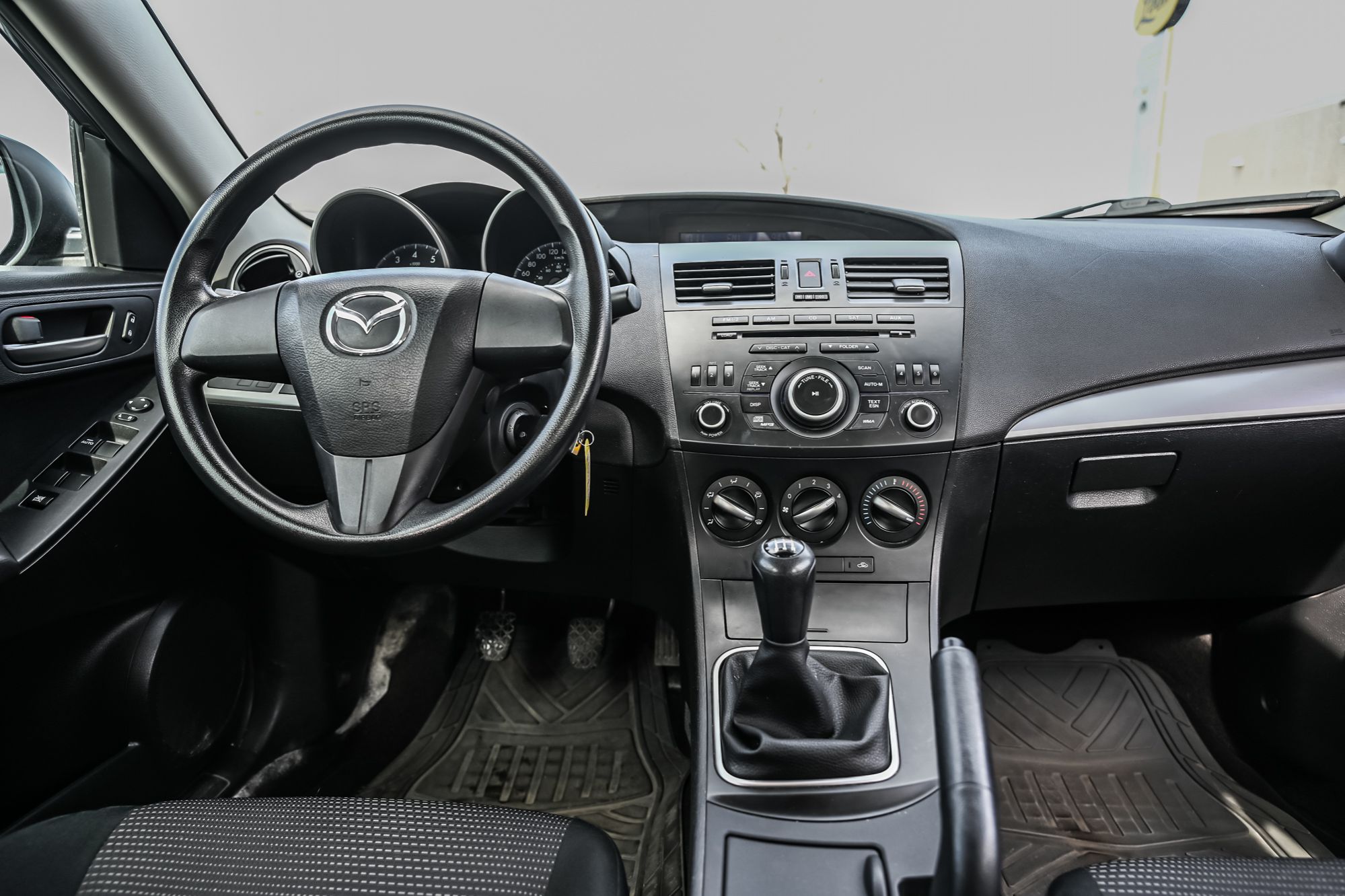 Mazda 3  2012