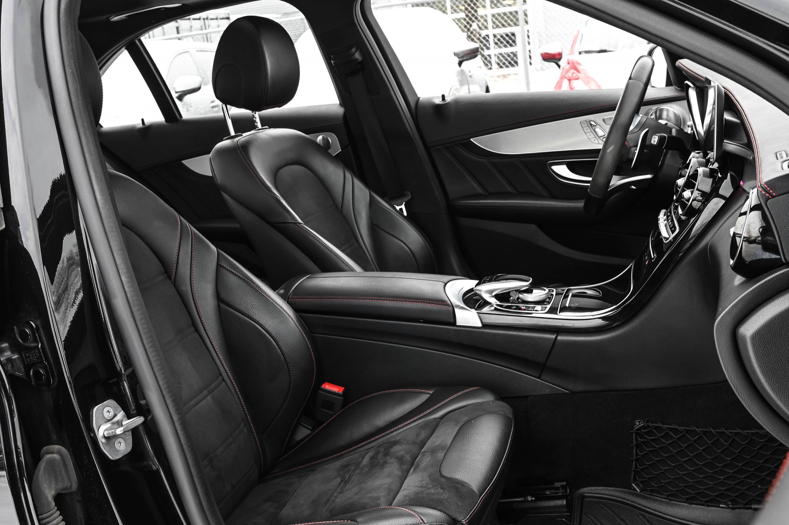 Mercedes-Benz C-Class  2019