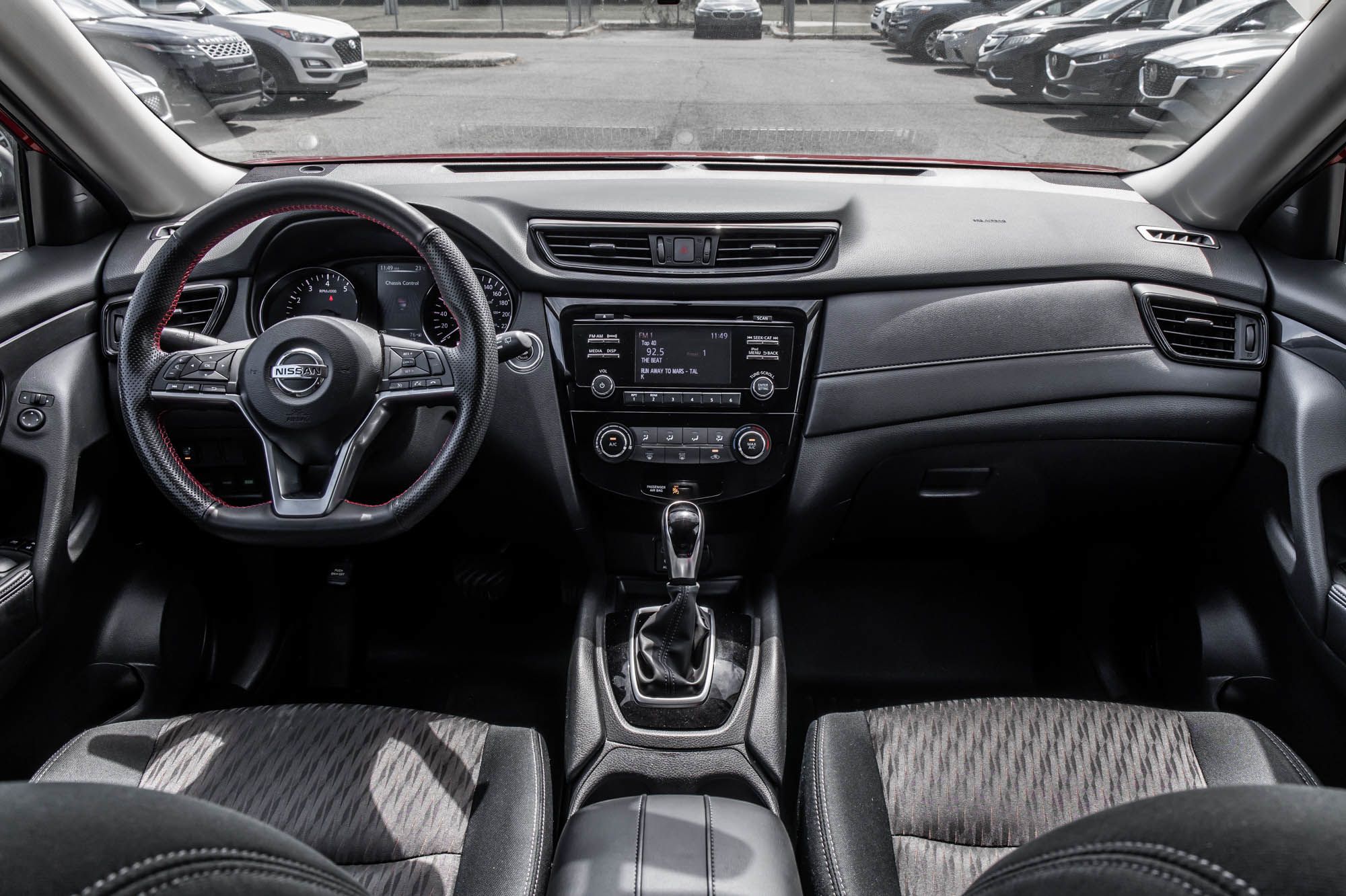 2017 Nissan Rogue in Dorval, Quebec
