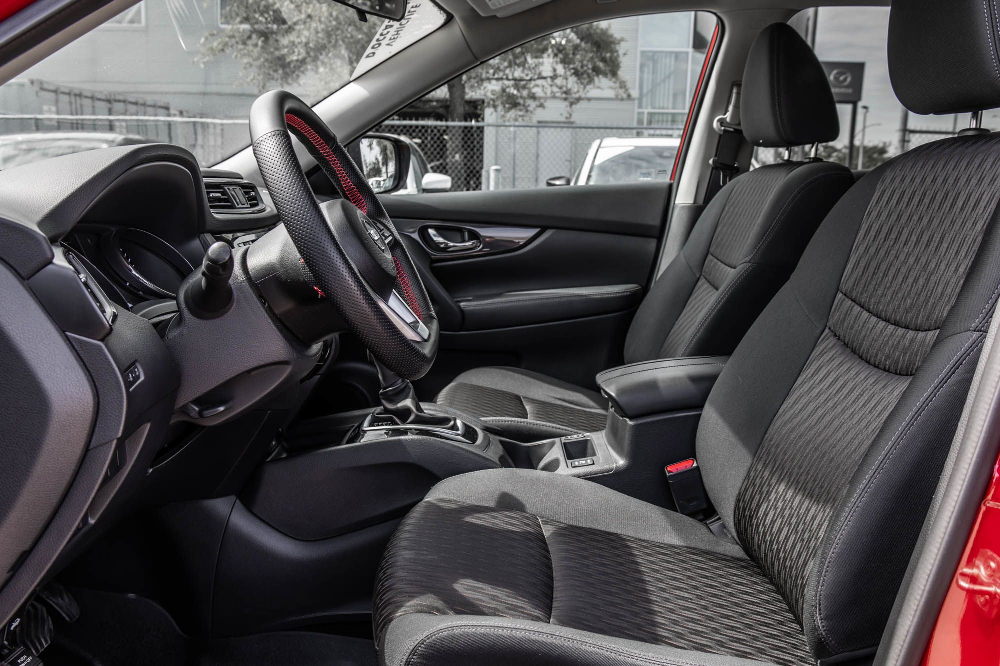 2017 Nissan Rogue in Dorval, Quebec