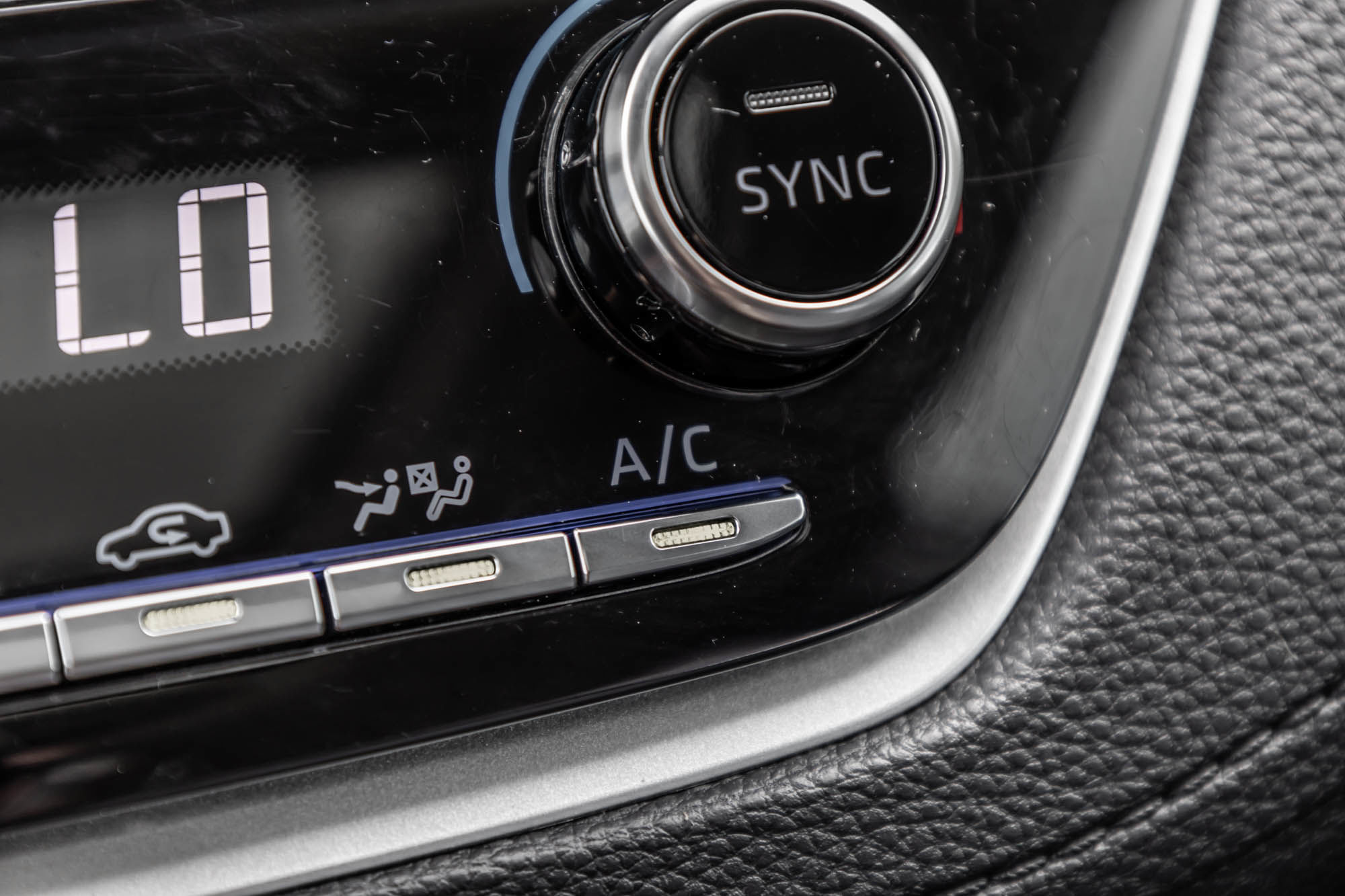 2022 Toyota COROLLA CROSS in Dorval, Quebec