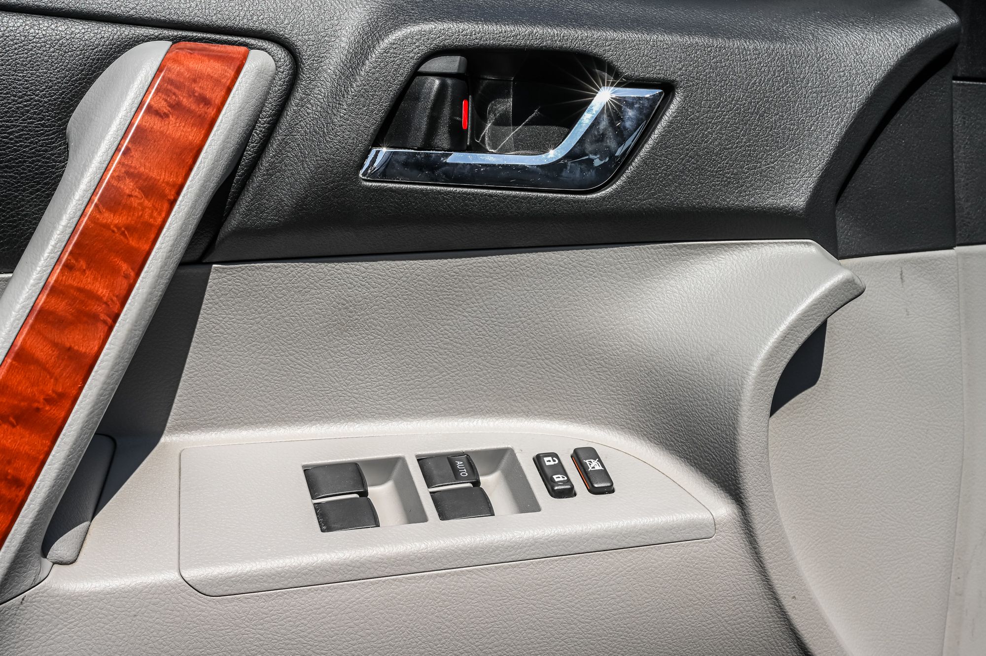 2008 Toyota Highlander in Dorval, Quebec