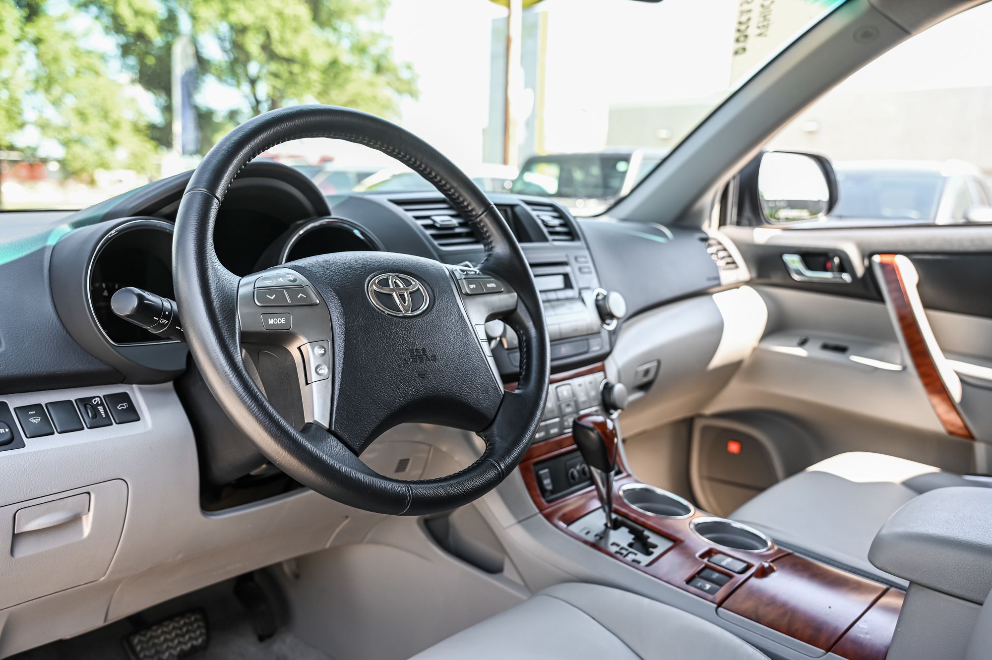 2008 Toyota Highlander in Dorval, Quebec