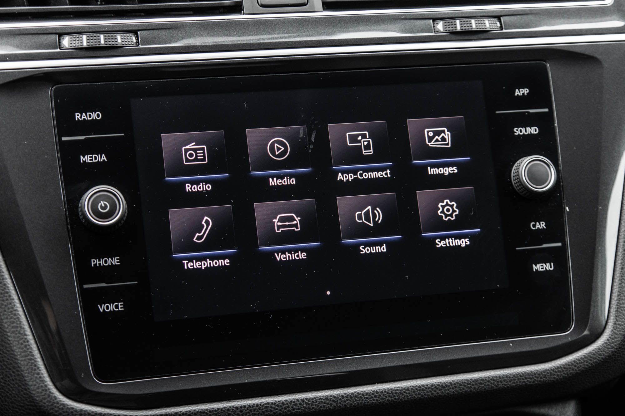 Volkswagen Tiguan  2018