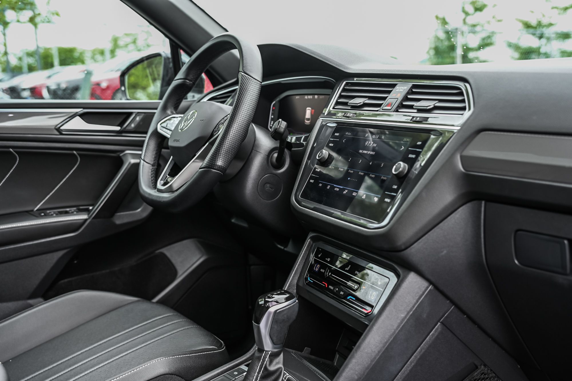 2023 Volkswagen Tiguan in Dorval, Quebec