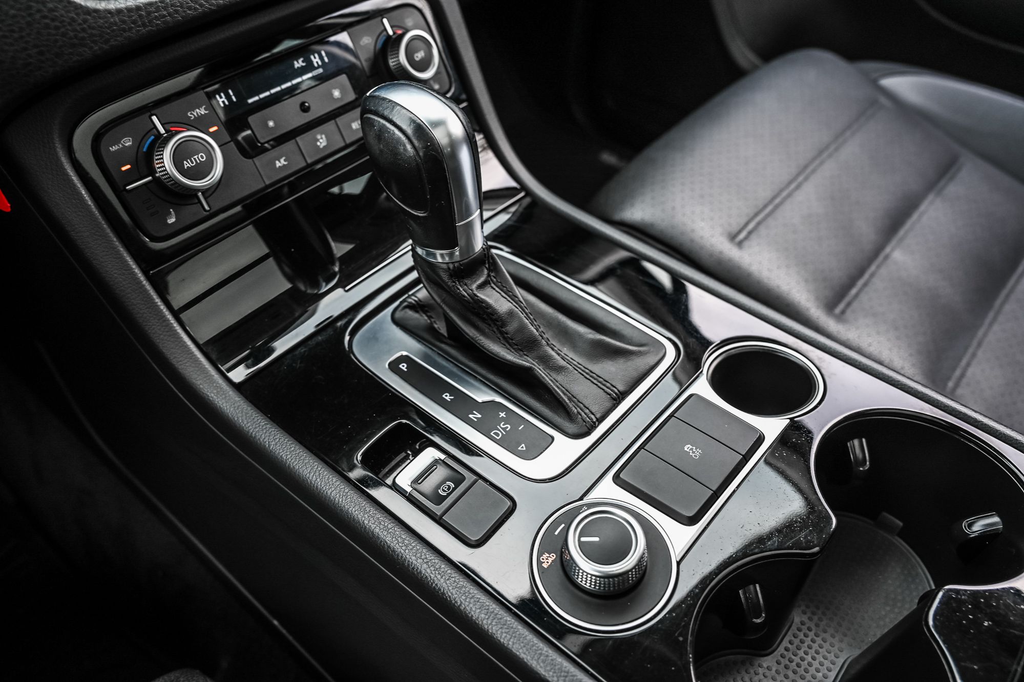 Volkswagen Touareg  2016