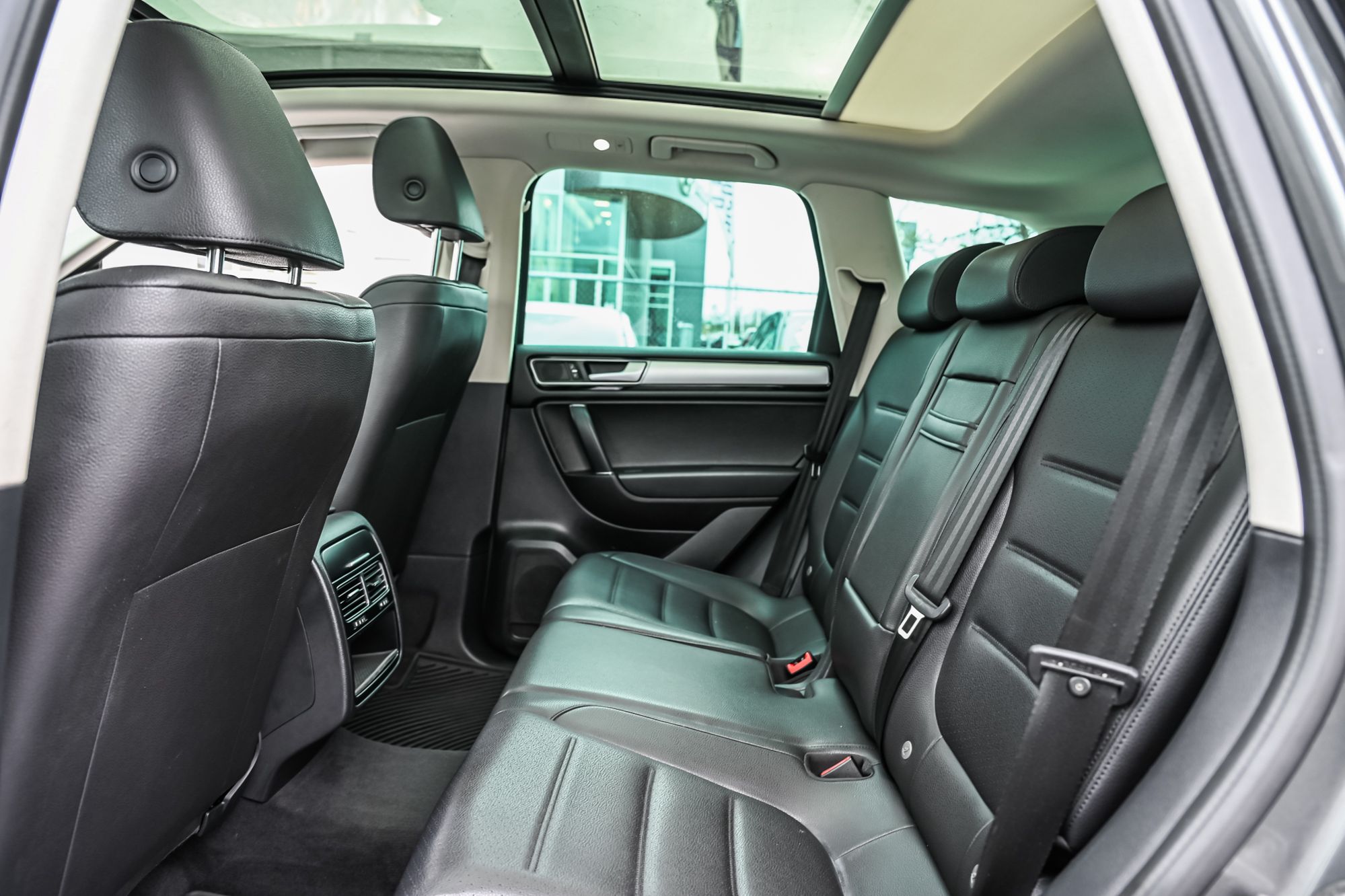 Volkswagen Touareg  2016