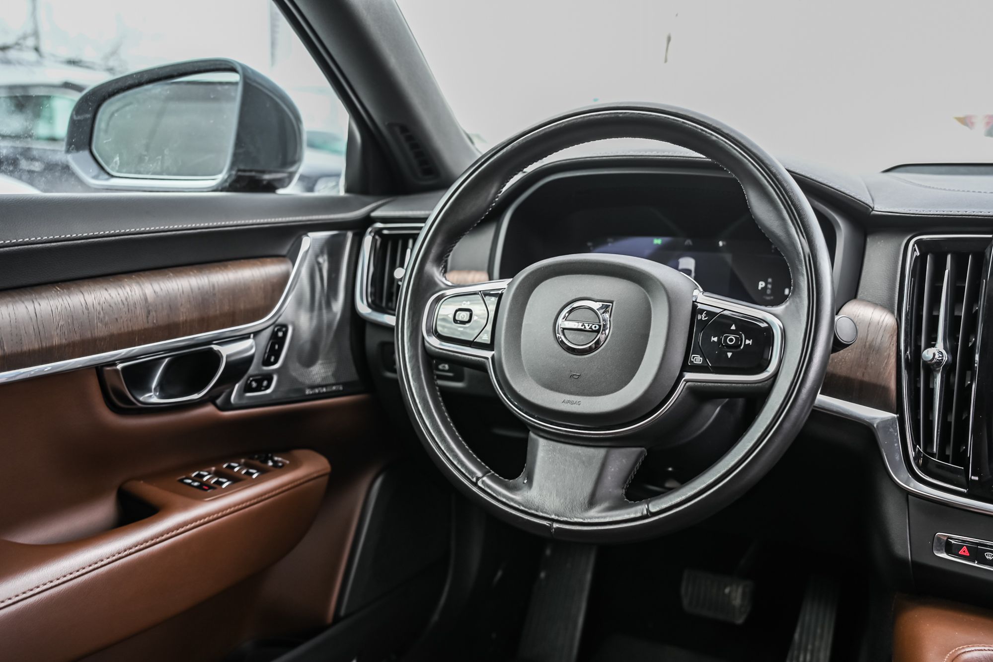 2022 Volvo S90 in Dorval, Quebec