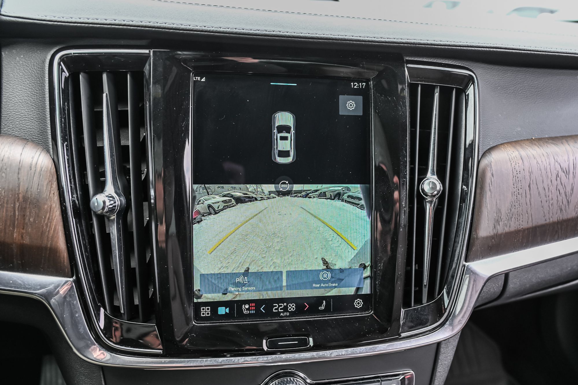 2022 Volvo S90 in Dorval, Quebec