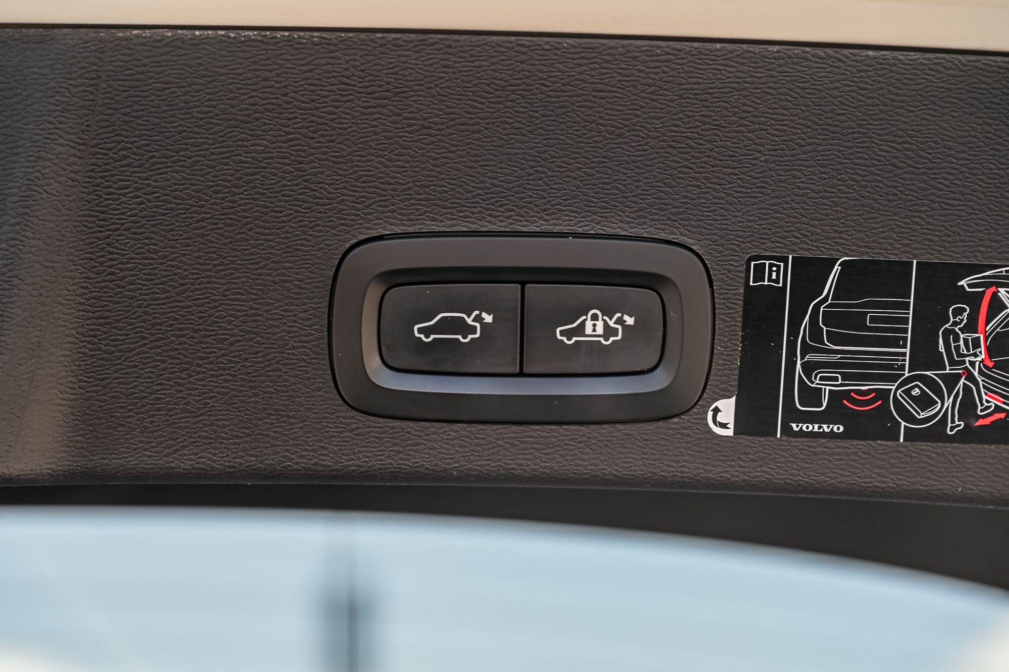 2020 Volvo XC40