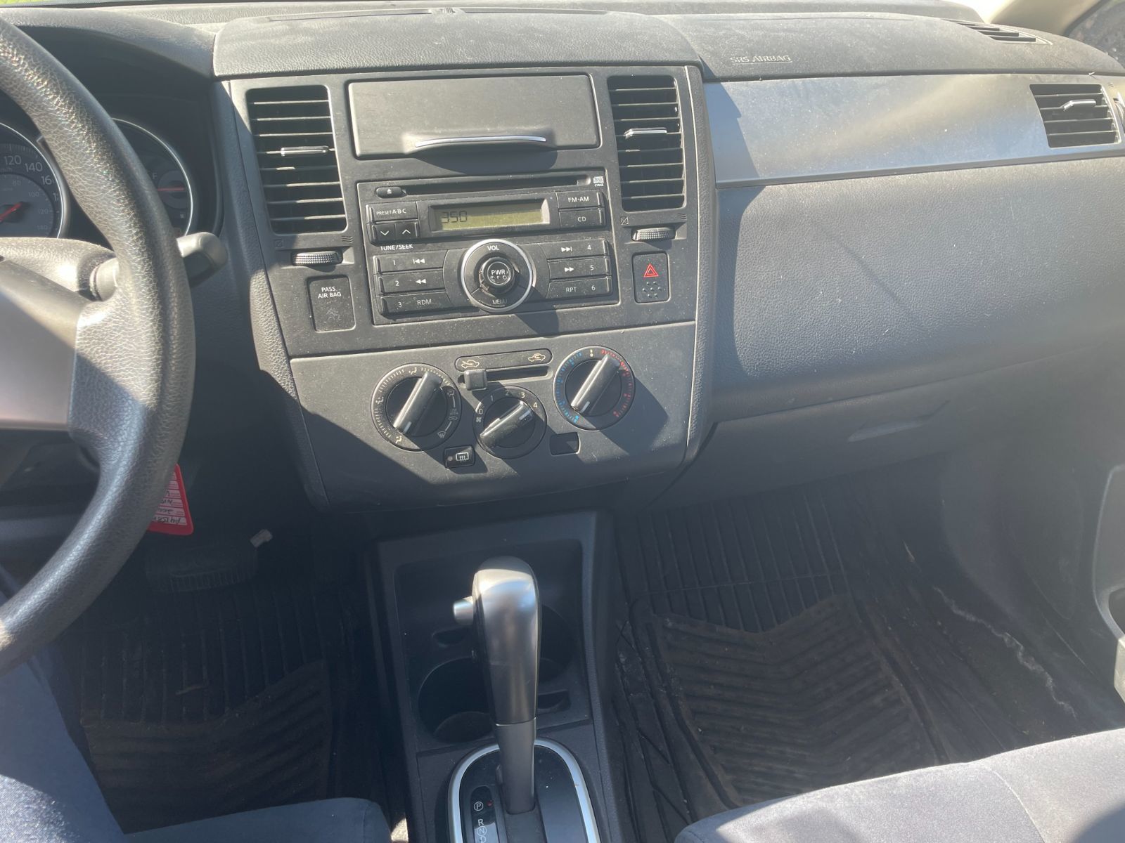 Nissan Versa  2009 à Dorval, Québec