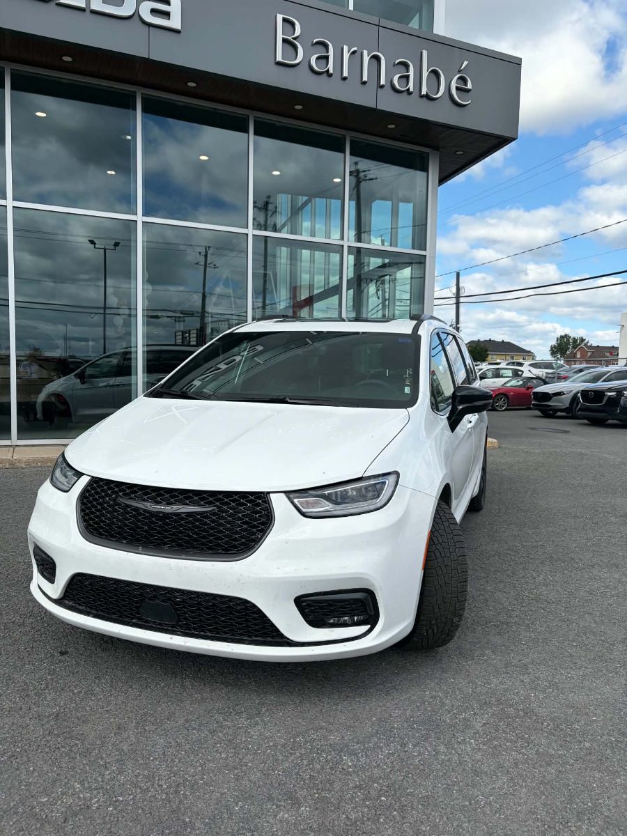 Photo Chrysler Pacifica Limited 2025 #2