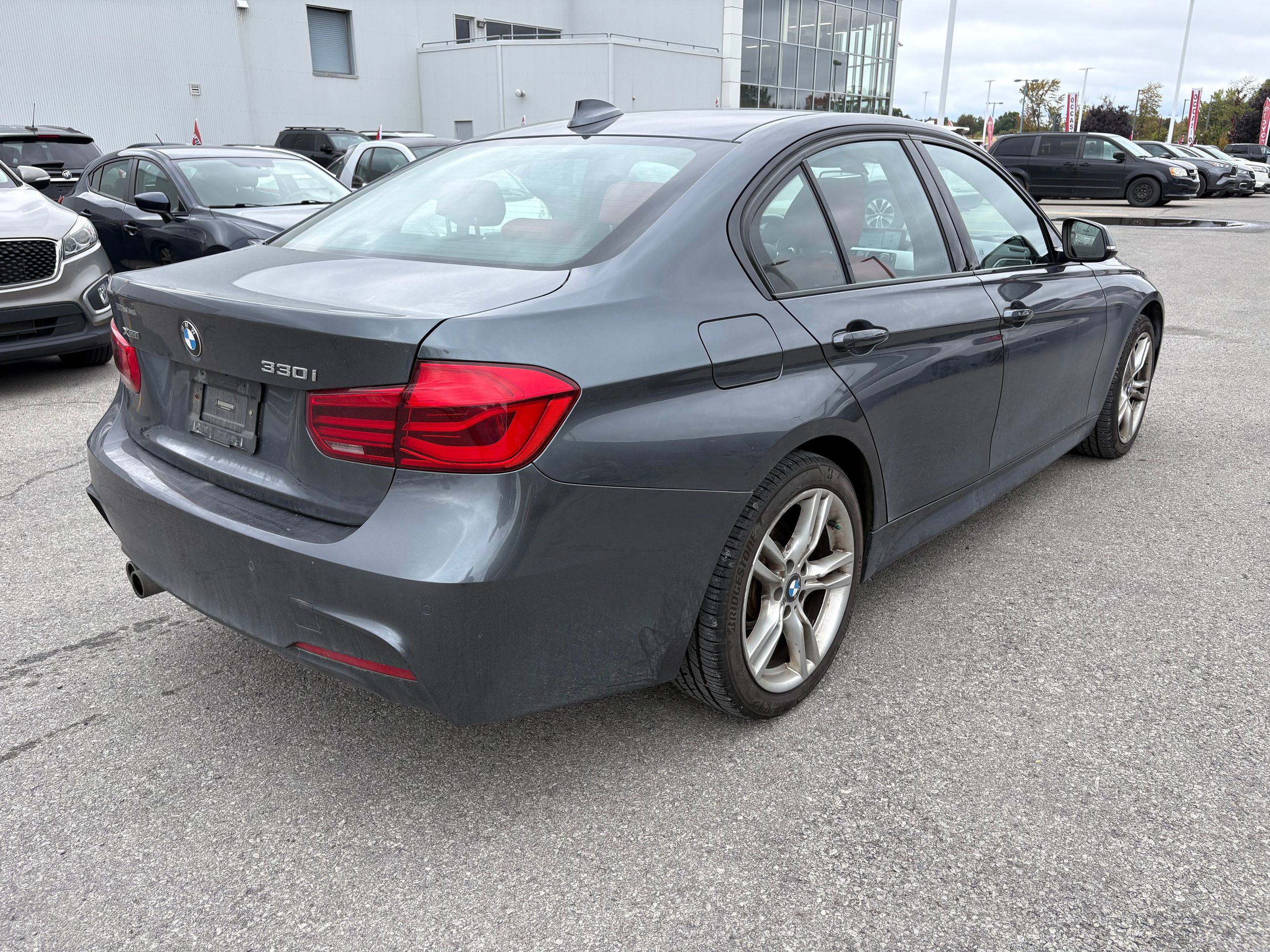 Photo 2017 BMW 3 Series 330i XDRIVE - M SPORT & PREMIUM PKG - NAVIGATION #5