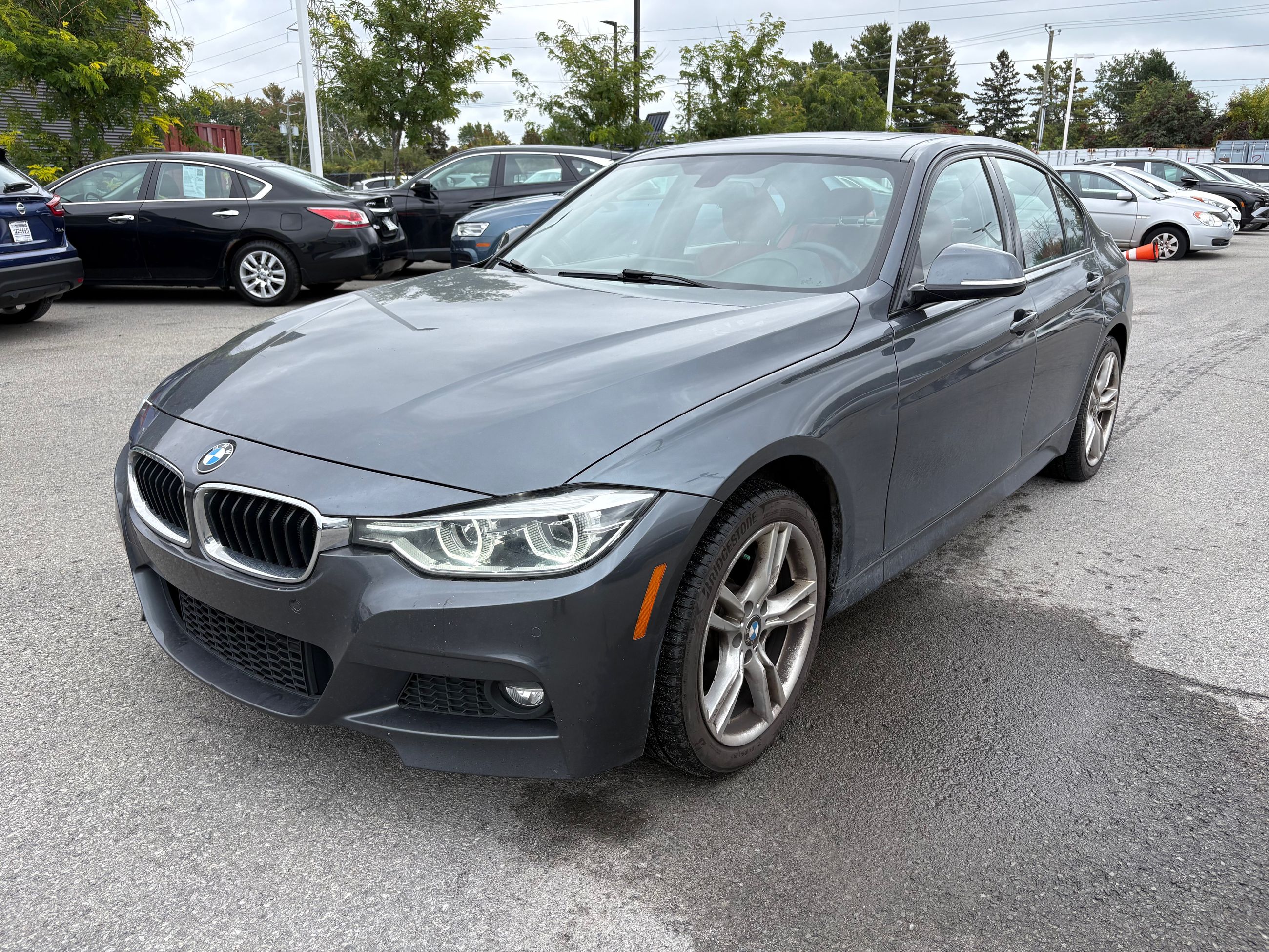 Photo 2017 BMW 3 Series 330i XDRIVE - M SPORT & PREMIUM PKG - NAVIGATION #1