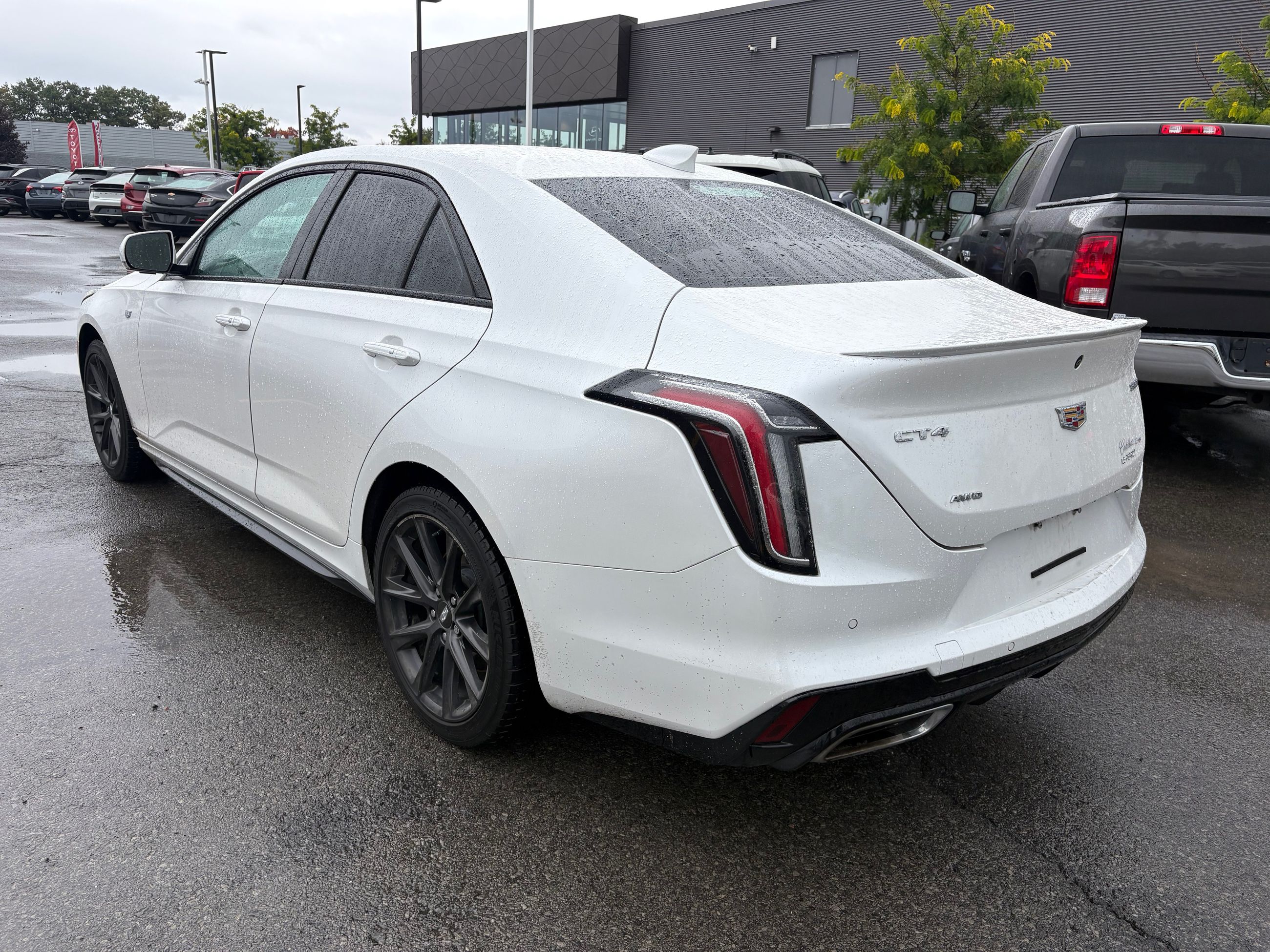 Photo Cadillac CT4 SPORT - 350T - AWD - LOADED - MINT CONDITION 2023 #7