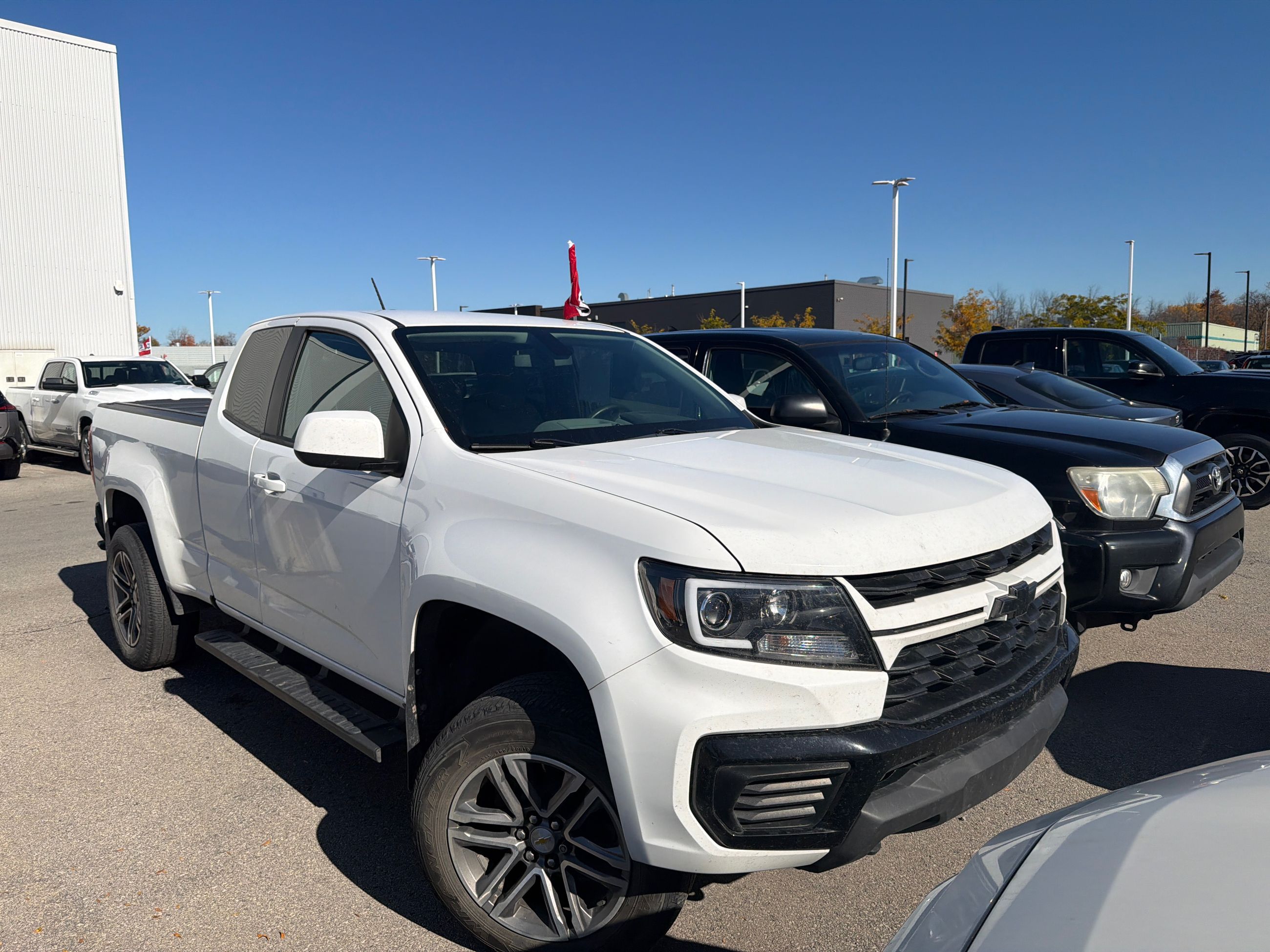 Photo 2022 Chevrolet Colorado 4WD Work Truck, AWD, A/C, POWER GROUP, BLUETOOTH #1