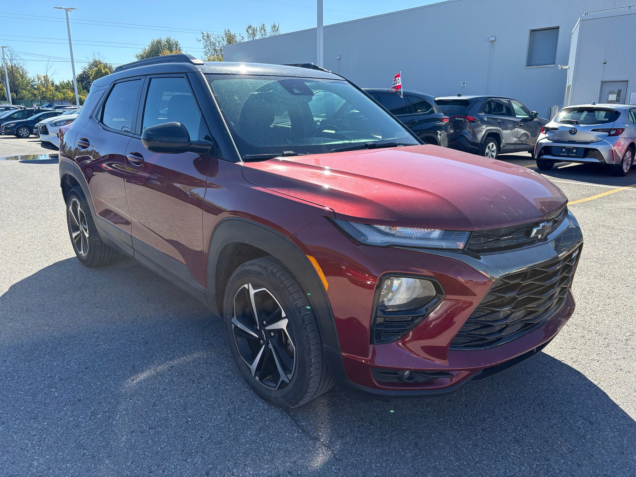 Photo 2022 Chevrolet Trailblazer RS - AWD - HEATED SEATS AND STEERING - CARPLAY #3