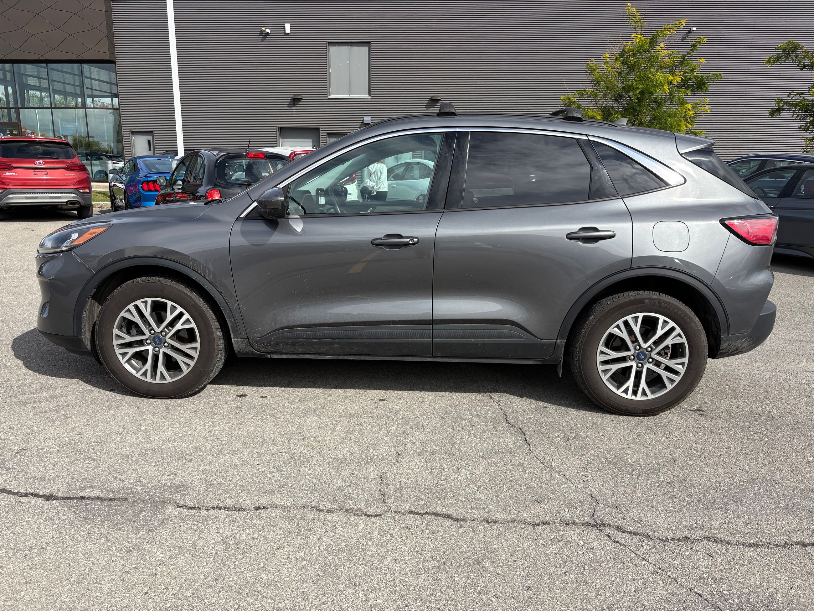 Photo 2022 Ford Escape SEL - AWD - 1.5L ECOBOOST - LEATHER - BACK-UP CAM #8