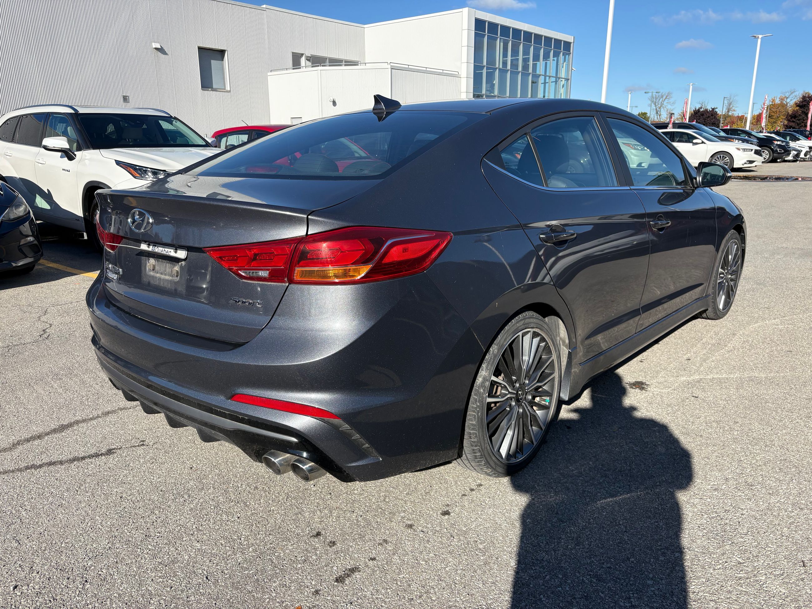 Photo Hyundai Elantra SPORT - 1.6T - AUTOMATIC - LEATHER - SUNROOF 2017 #5