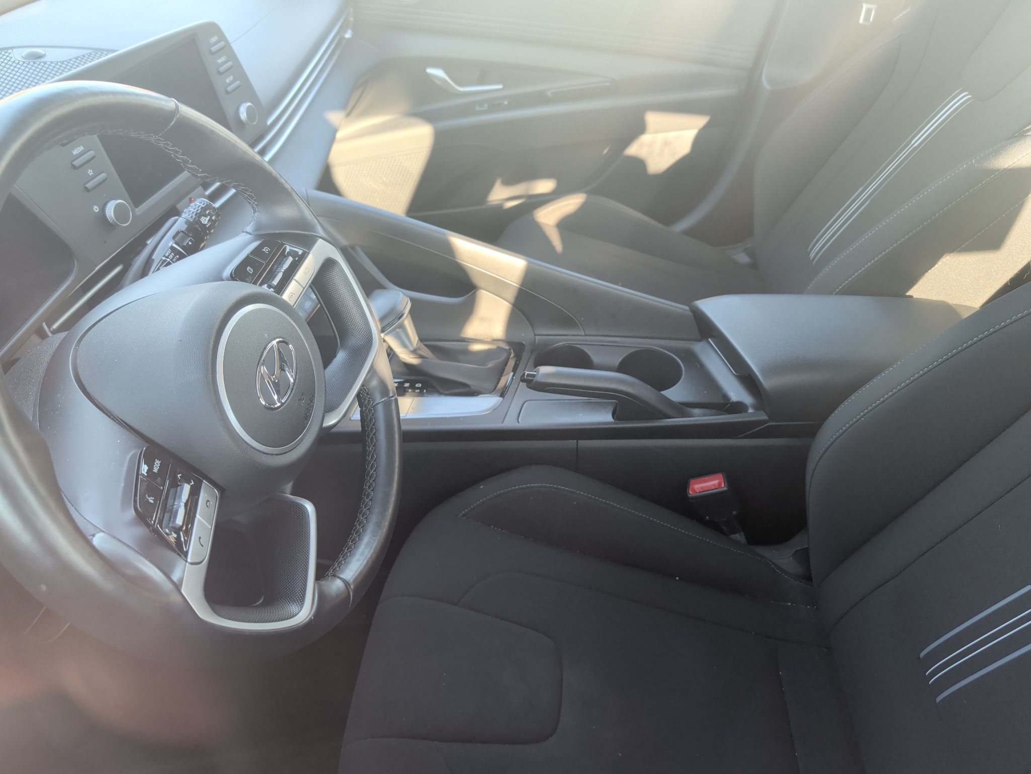 Photo Hyundai Elantra Preferred 2021 #5