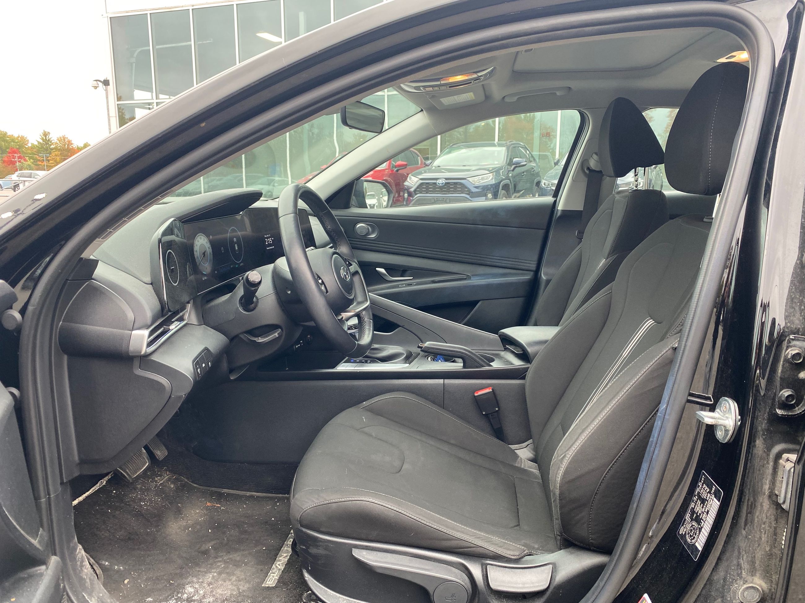 Photo Hyundai Elantra Preferred 2023 #8