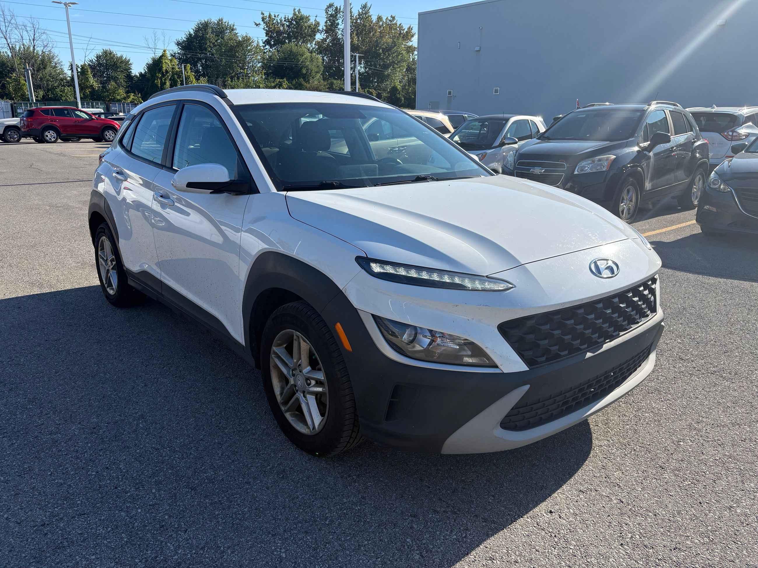 Photo 2022 Hyundai Kona ESSENTIAL - AWD - CARPLAY - HEATED SEATS #3