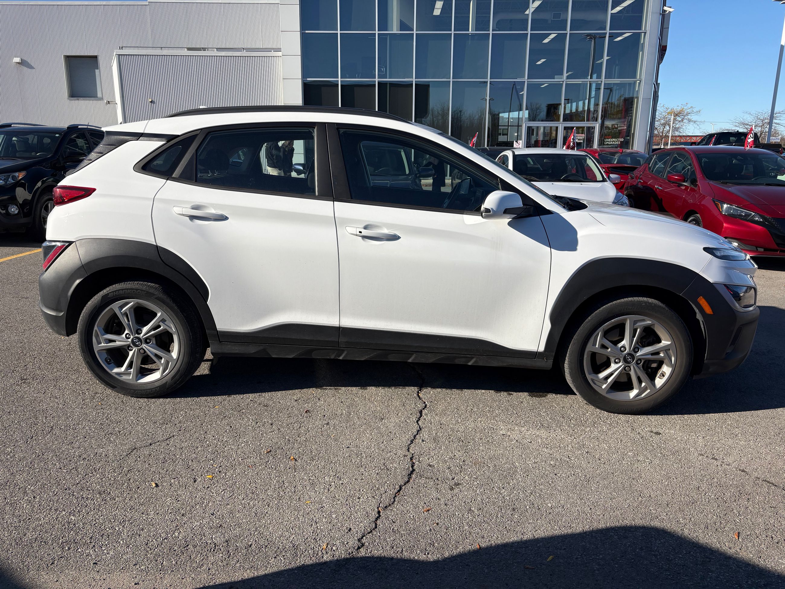 Photo Hyundai Kona PREFERRED - AWD - REMOTE STARTER - HEATED STEERING 2023 #4