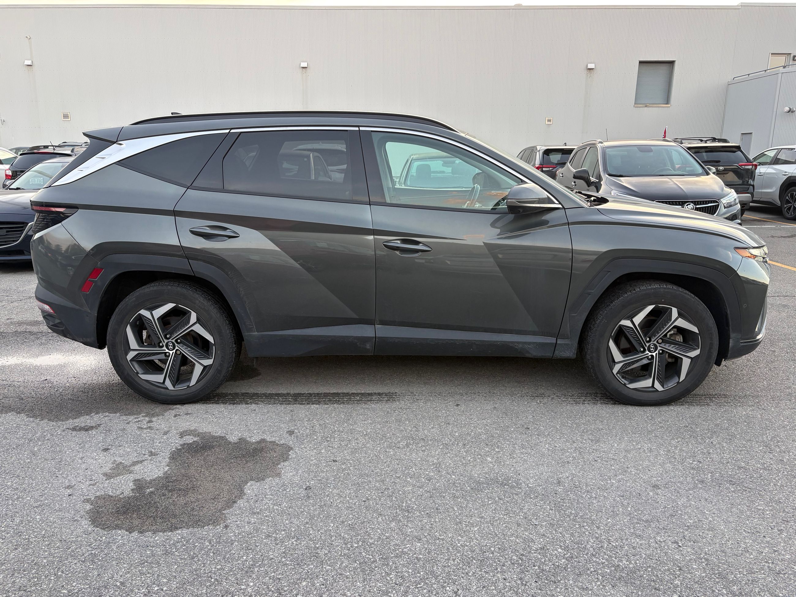 Photo 2023 Hyundai Tucson Hybrid HYBRID - ULTIMATE - AWD - PANORAMIC SUNROOF - #4