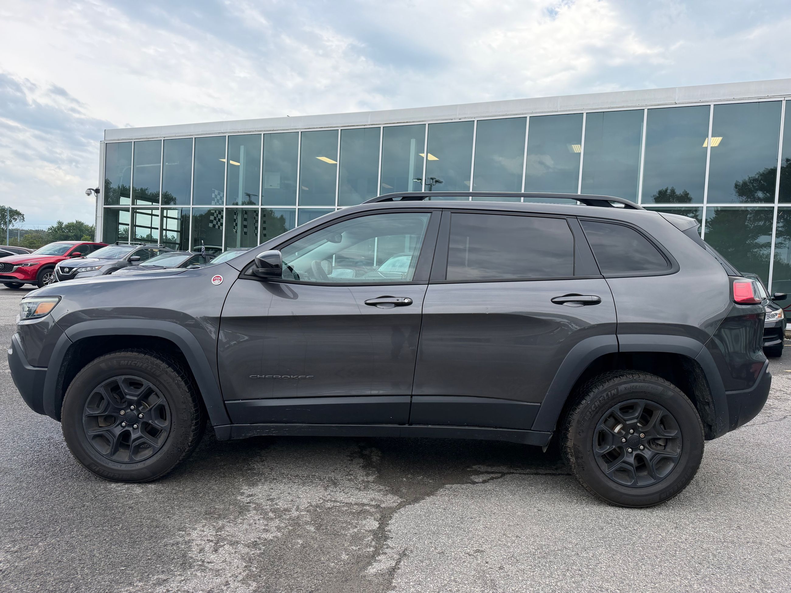 Photo 2022 Jeep Cherokee Trailhawk Elite #3