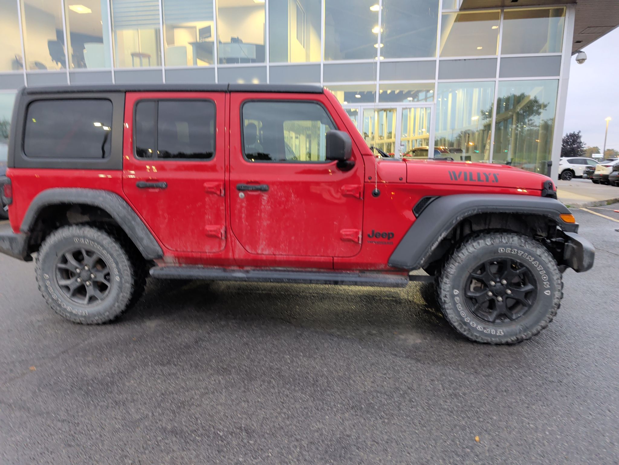 Photo Jeep Wrangler Unlimited Willys 2022 #8